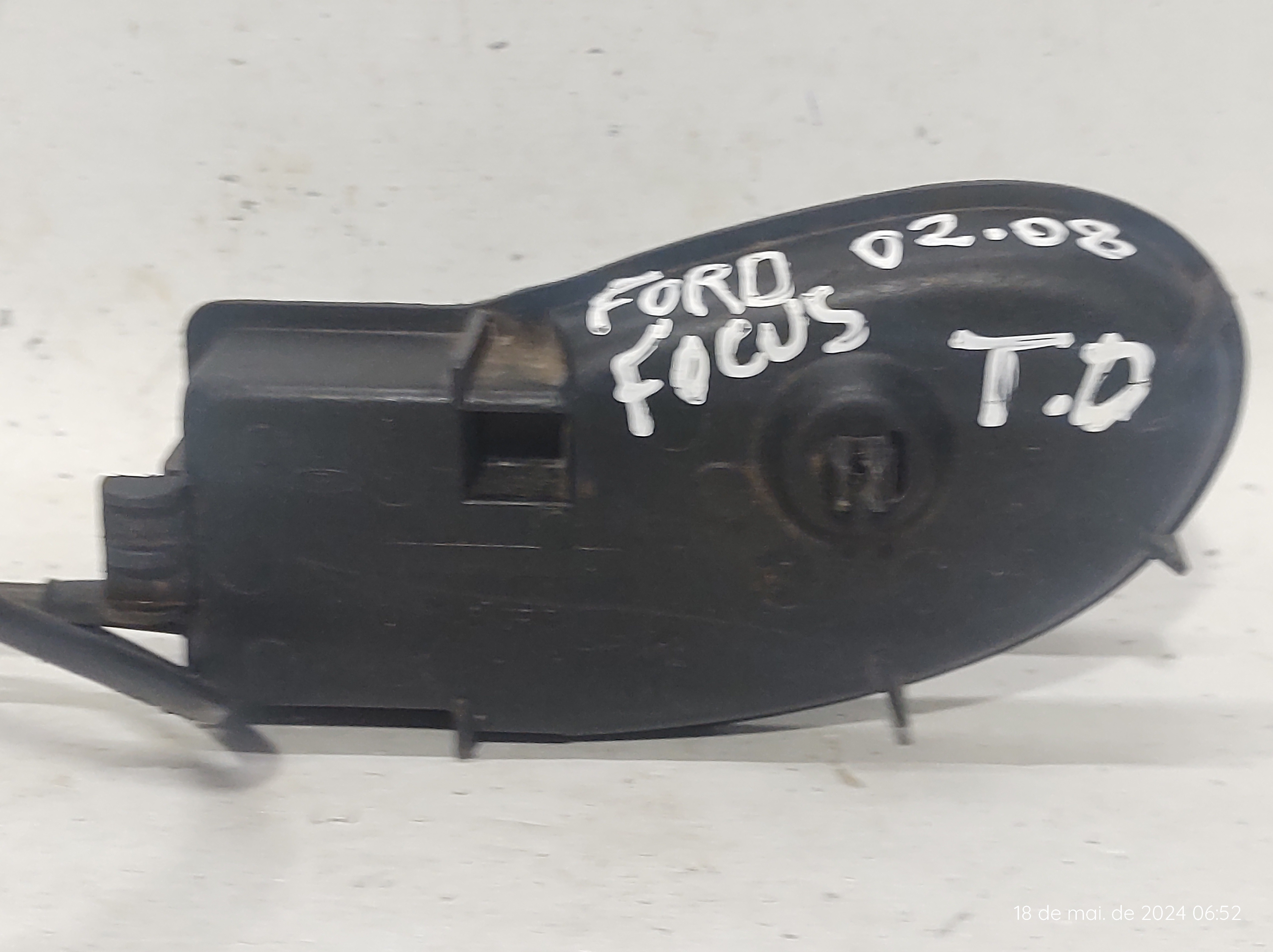 Maçaneta Interna Traseira Dirieta Focus 02a 08 – Preto – Traseira 4