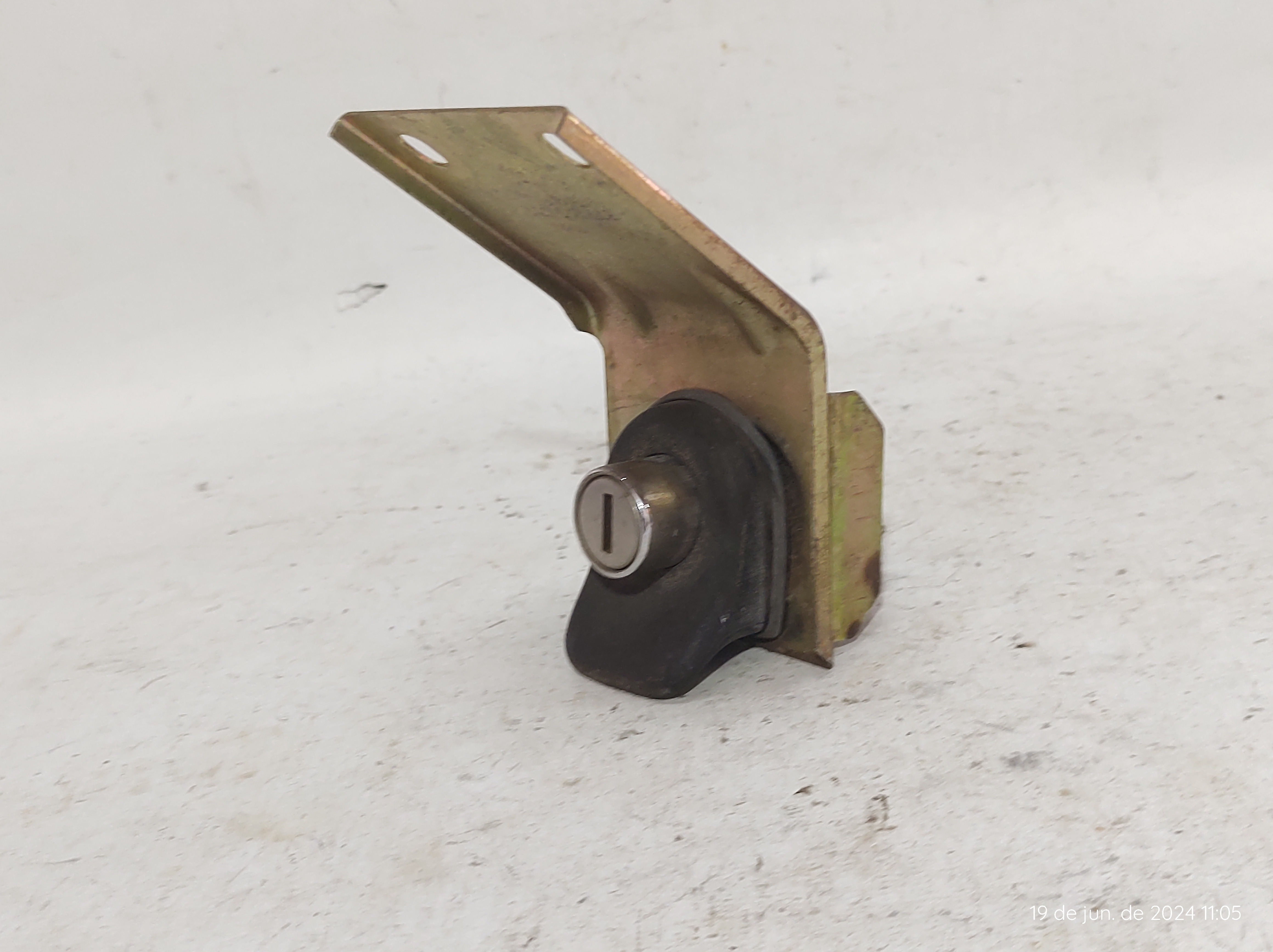 Miolo Fechadura Tampa Traseira Gol G2 95 A 00 377827531 10