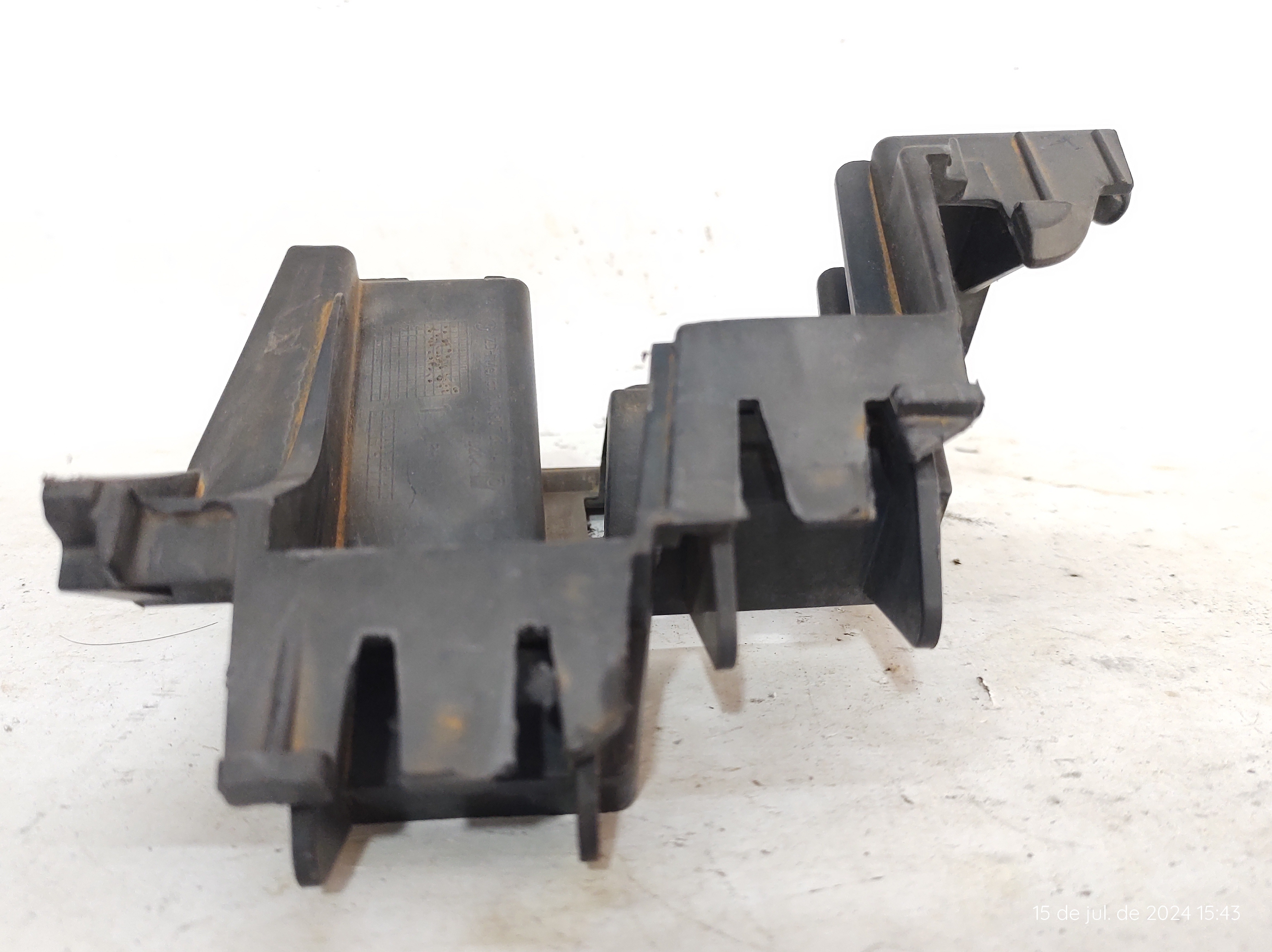 Guia Para-choque Traseiro Ld Direito Jetta 11 A 15 5c6807394 4