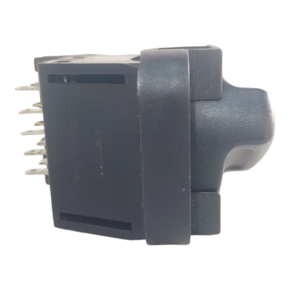 Interruptor  Botão Luz Corsa Classic 1996 A 2016 90381877 13