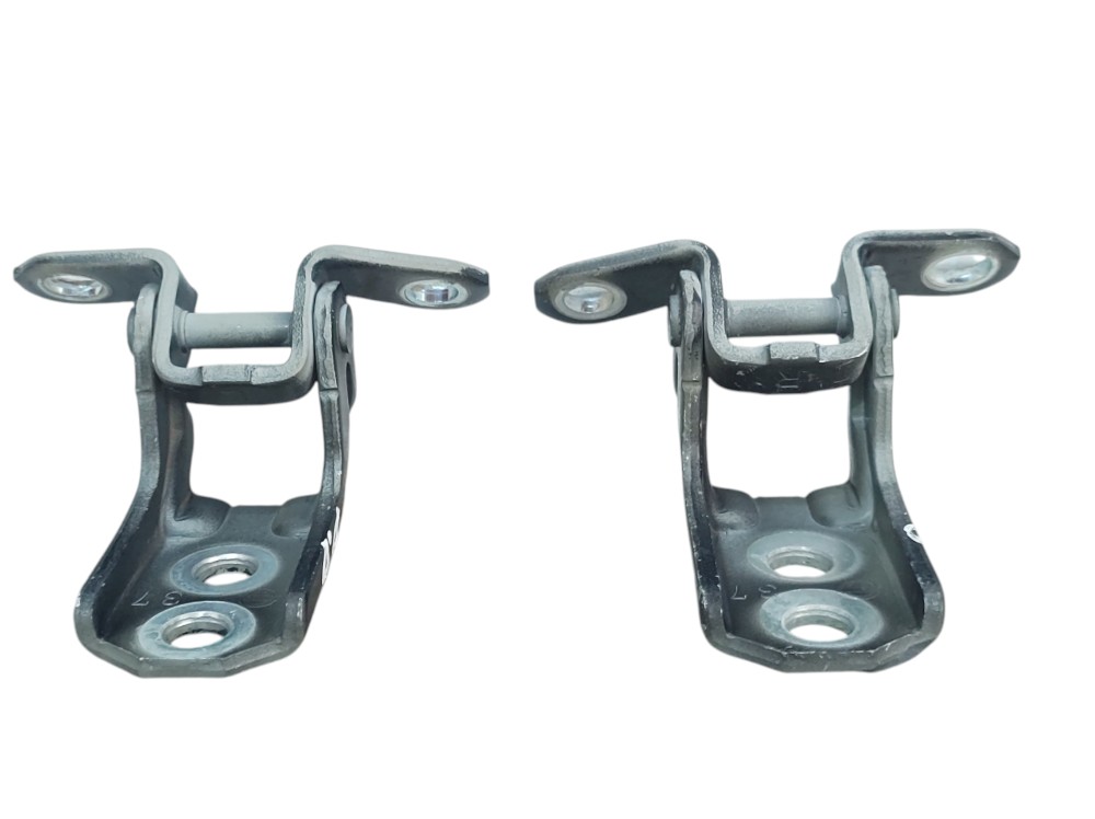 Dobradiça Porta Dianteira Direita Nissan March 2011 A 2015 4