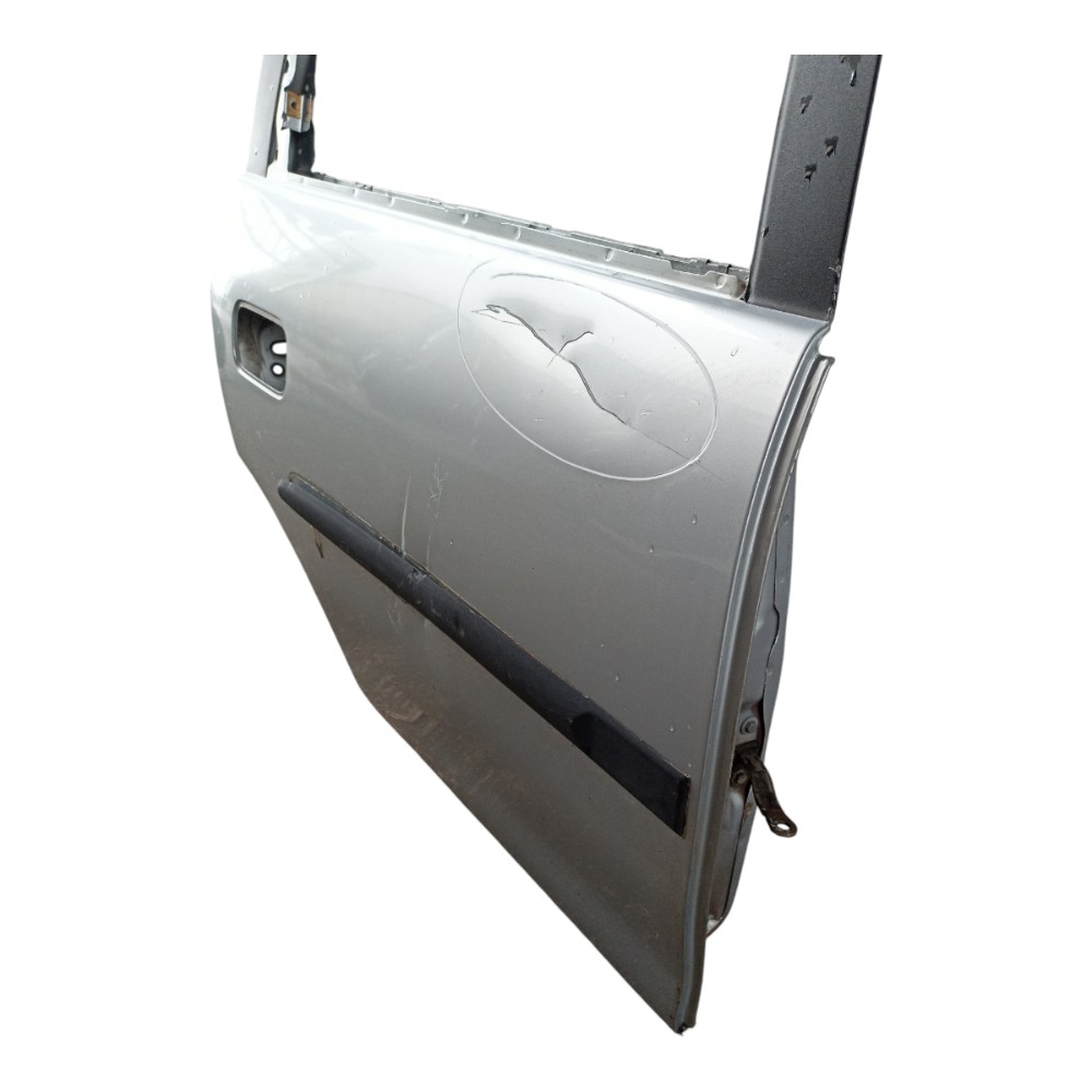 Porta Traseira Direita Corsa Classic Com Detalhe 1996/2016 Traseira Direito Prata 3
