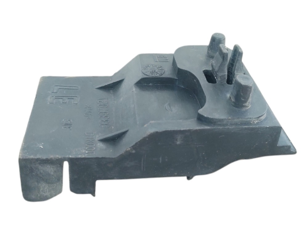 Guia Suporte Parachoque Dianteiro Esquerdo Corsa 2000 A 2016 6