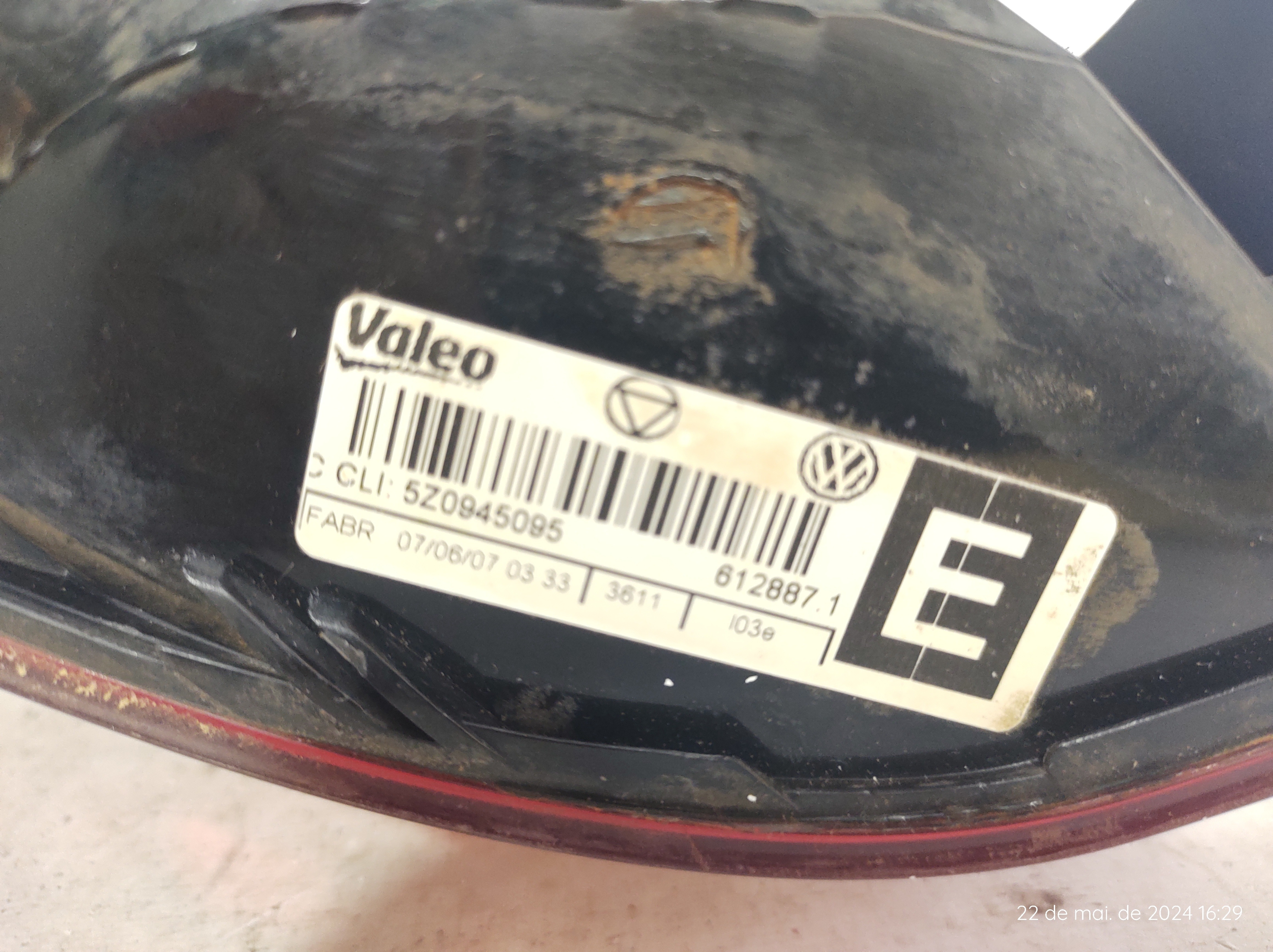 Lanterna Traseira Esquerda Fox 03 A 10 5z0945095 Original  Esquerdo Vermelho 6