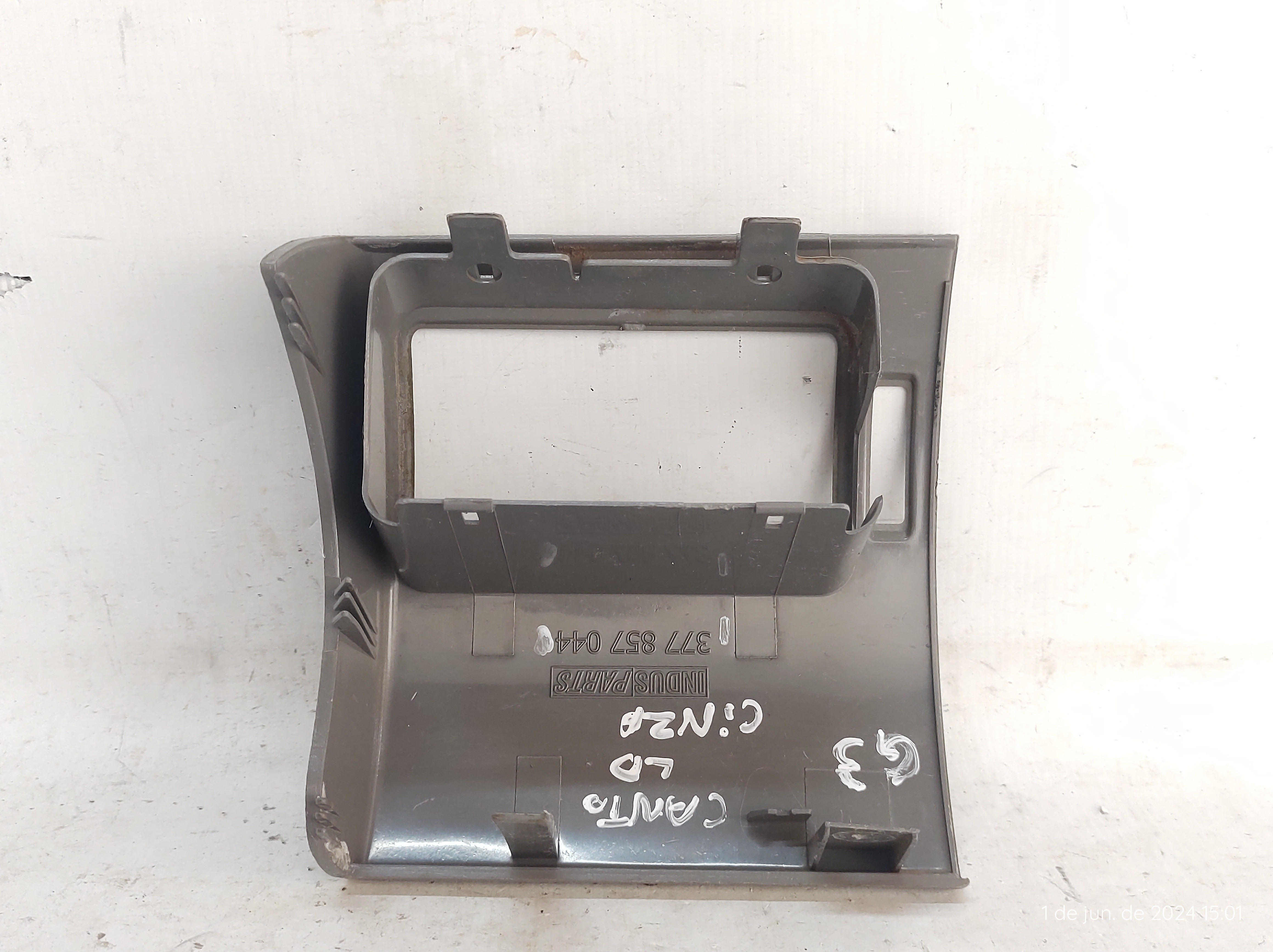 Moldura Direita Difusor Gol Saveiro Parati 00 A 5 377857044 6