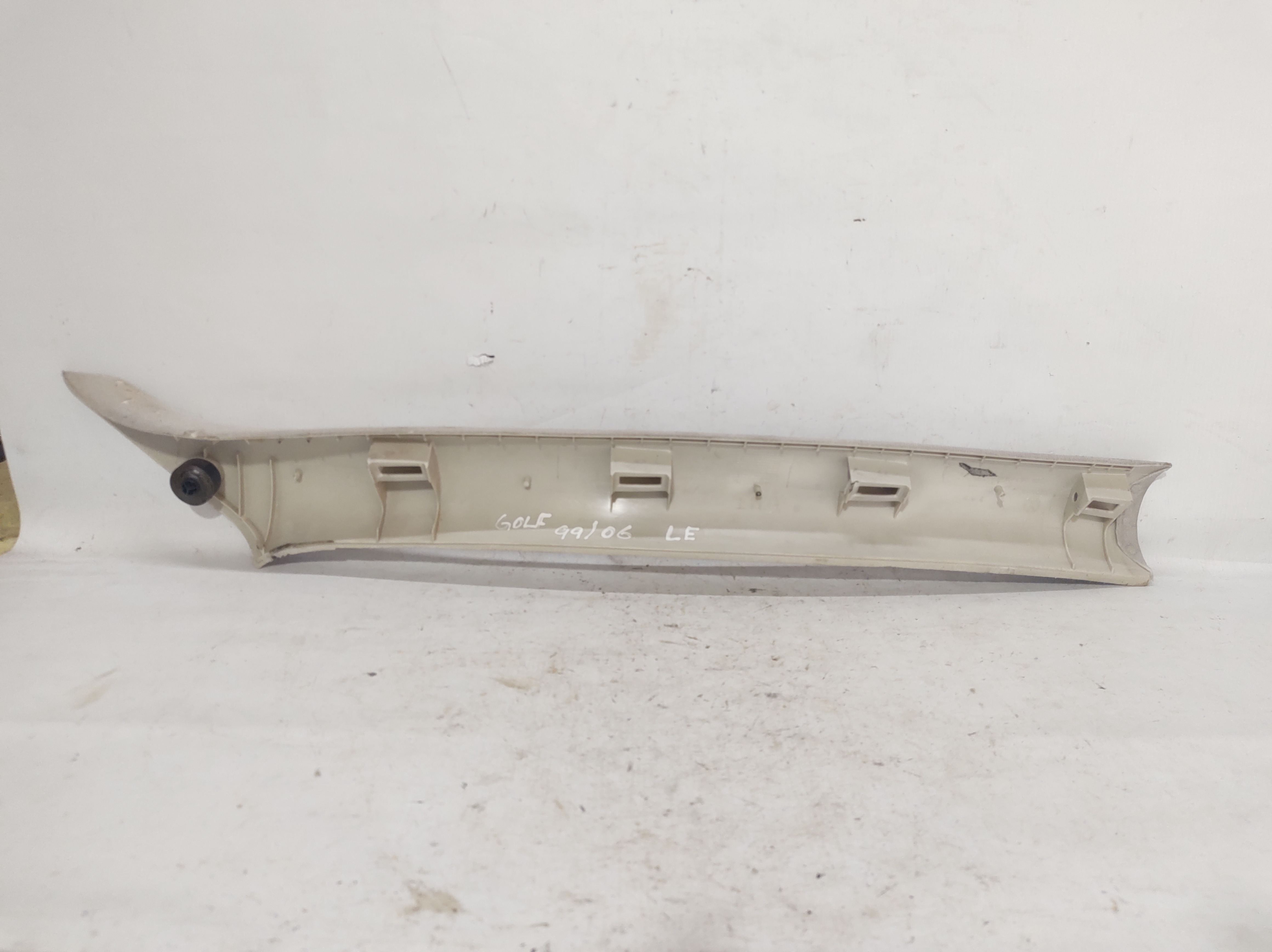 Moldura Coluna Esquerda Parabrisa Golf 99/06 1j0867233 Origi 6