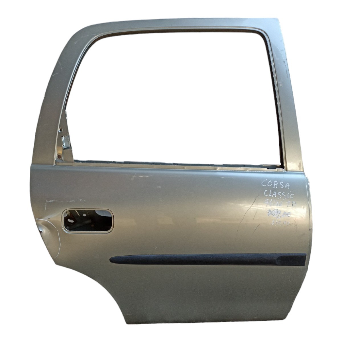 Porta Traseira Direita Chevrolet Corsa Classic 96/16 Avaria Traseira Esquerdo Prata