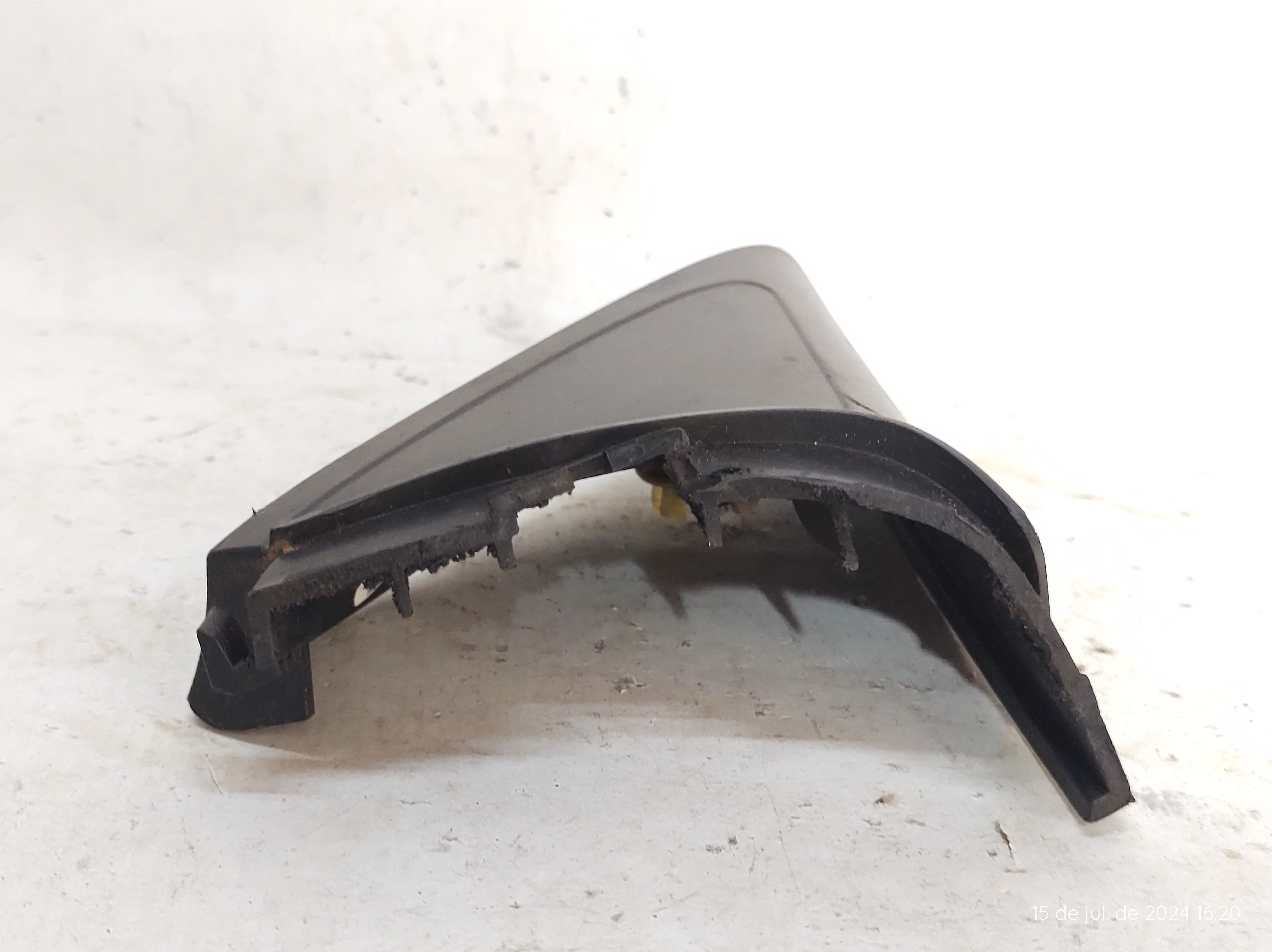 Moldura Interna Retrovisor Direito Jetta 11 A 15 Preto 2