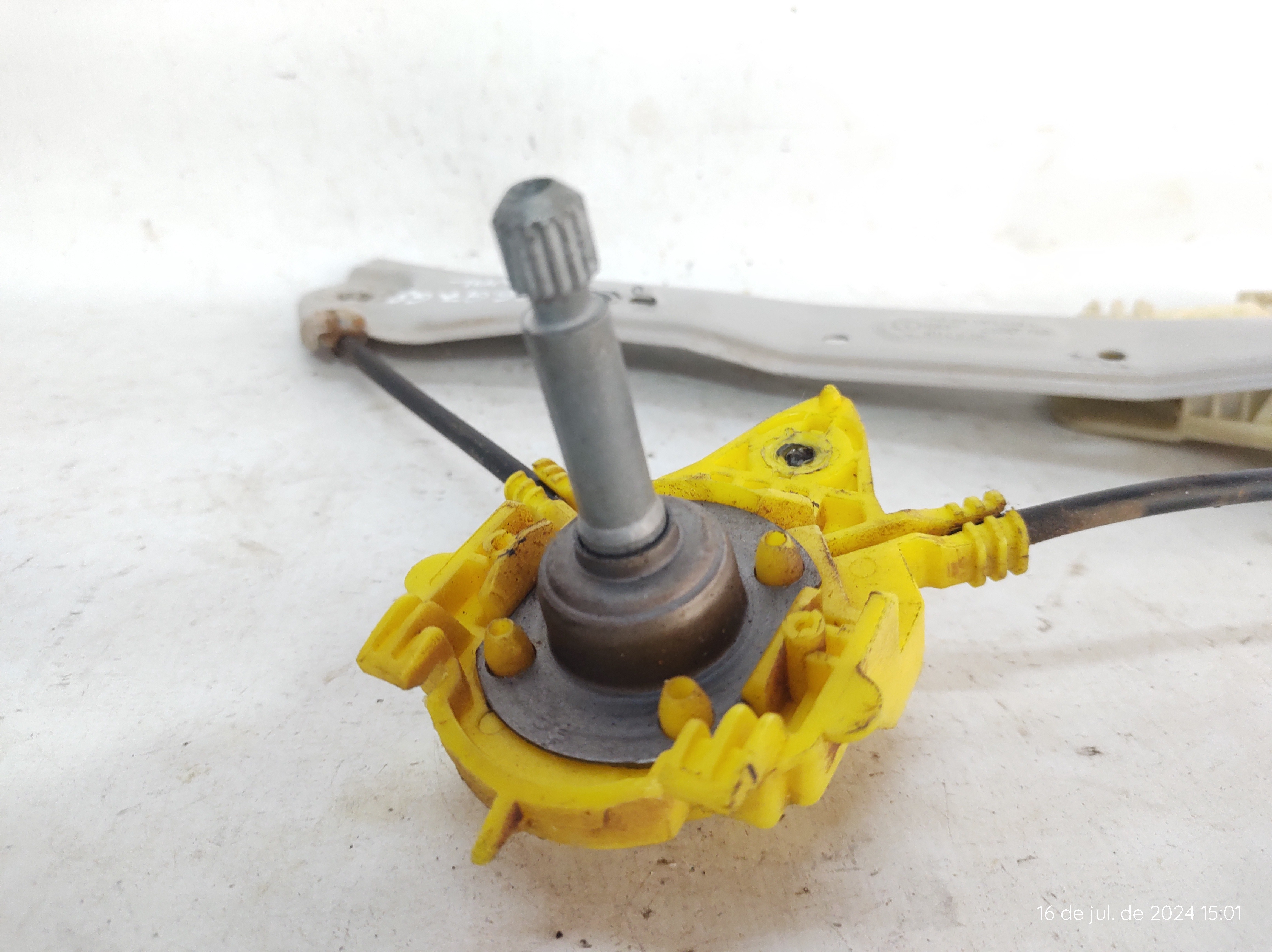 Maquina Vidro Manual Traseiro Esquerdo Gol Voyage 09 A 23 8