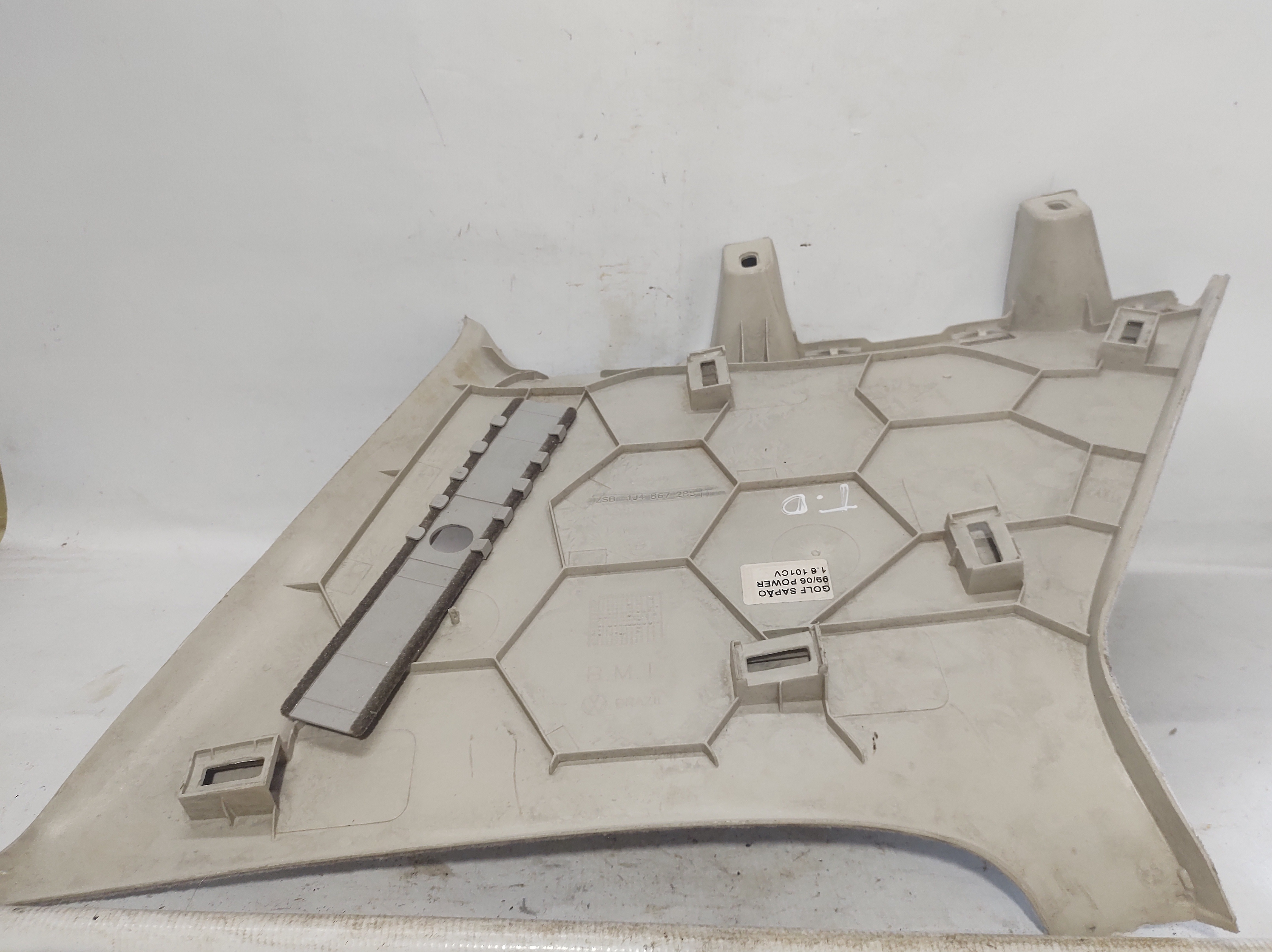 Moldura Direita Coluna Traseira Golf 99 A 06 1j4867288 3