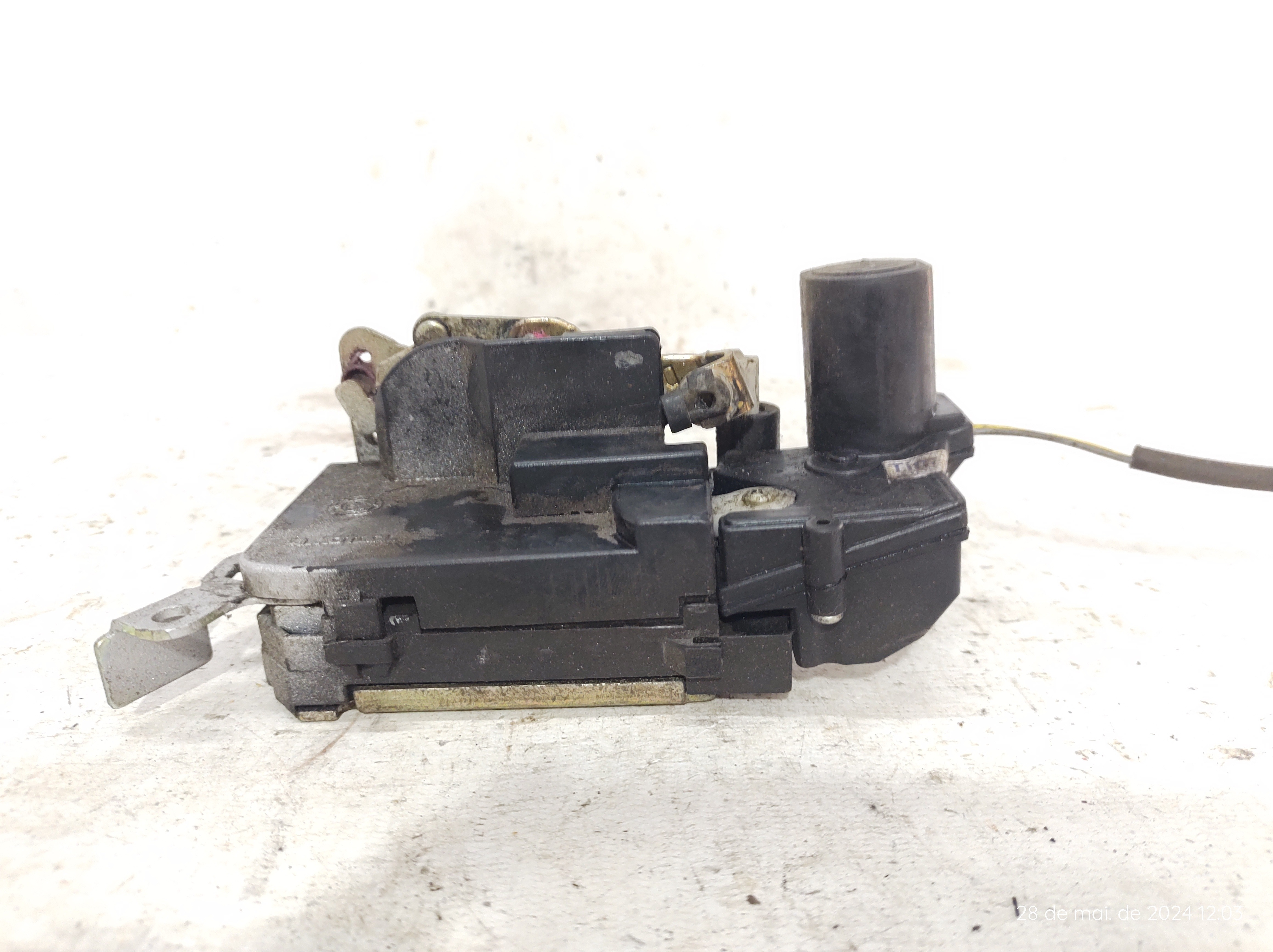 Fechadura Traseira Direita Palio 04 A 08 5