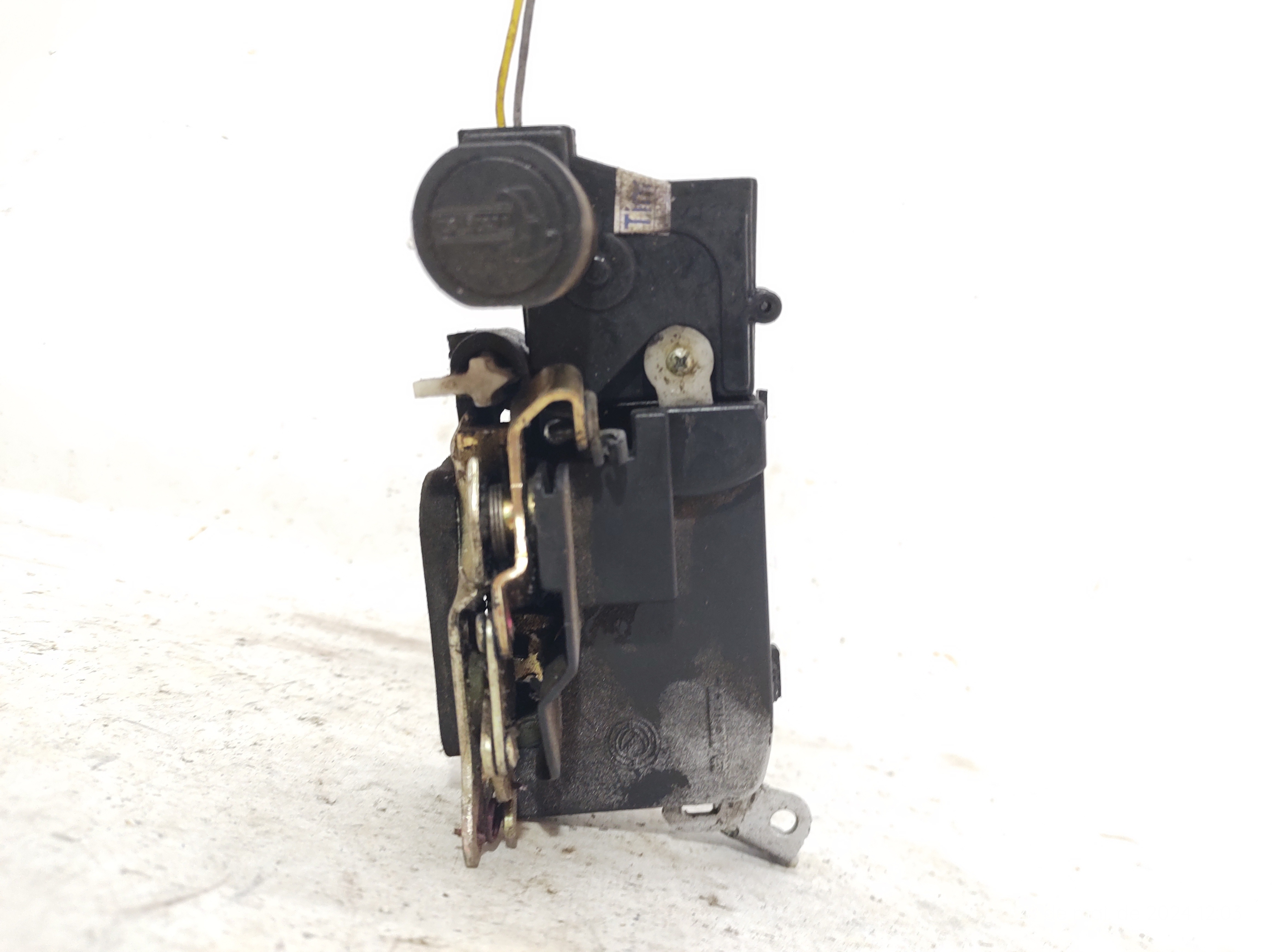 Fechadura Traseira Direita Palio 04 A 08 4