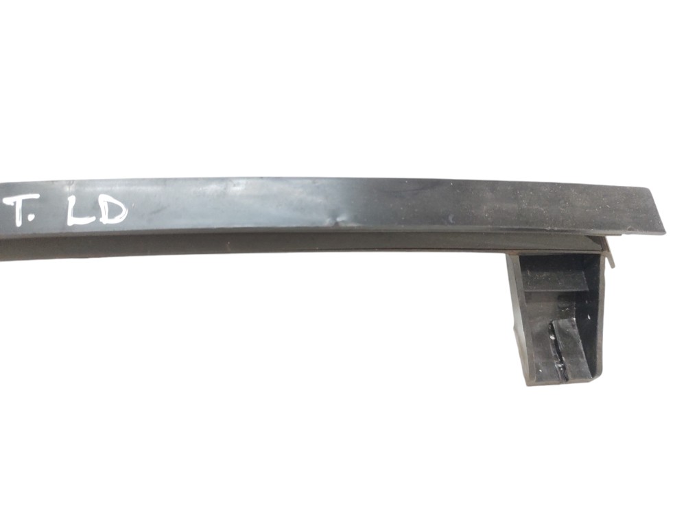 Guia Vidro Dianteiro Direito Cobalt 2016 A 2020 94732155 Preto 6