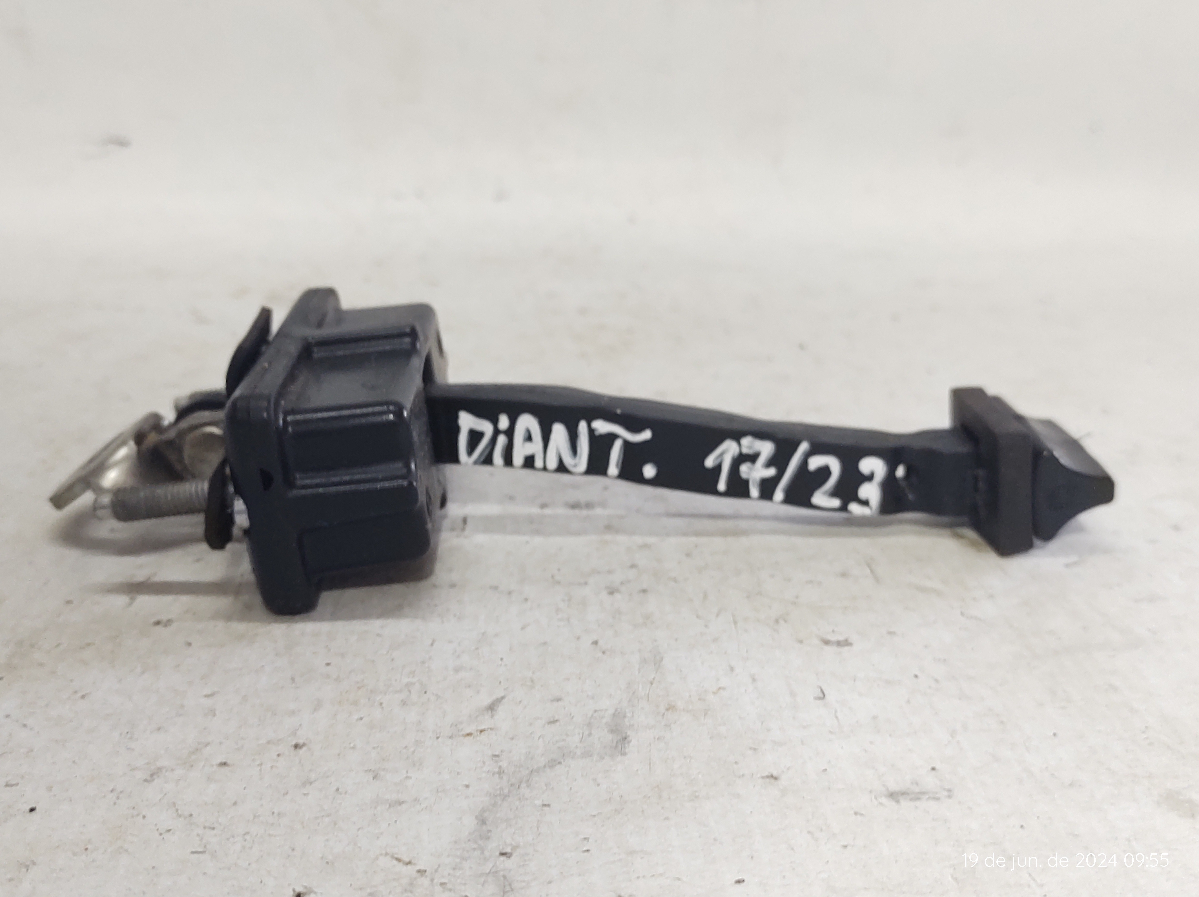 Limitador Porta Dianteira Argo Cronos 17/2023 080383 2