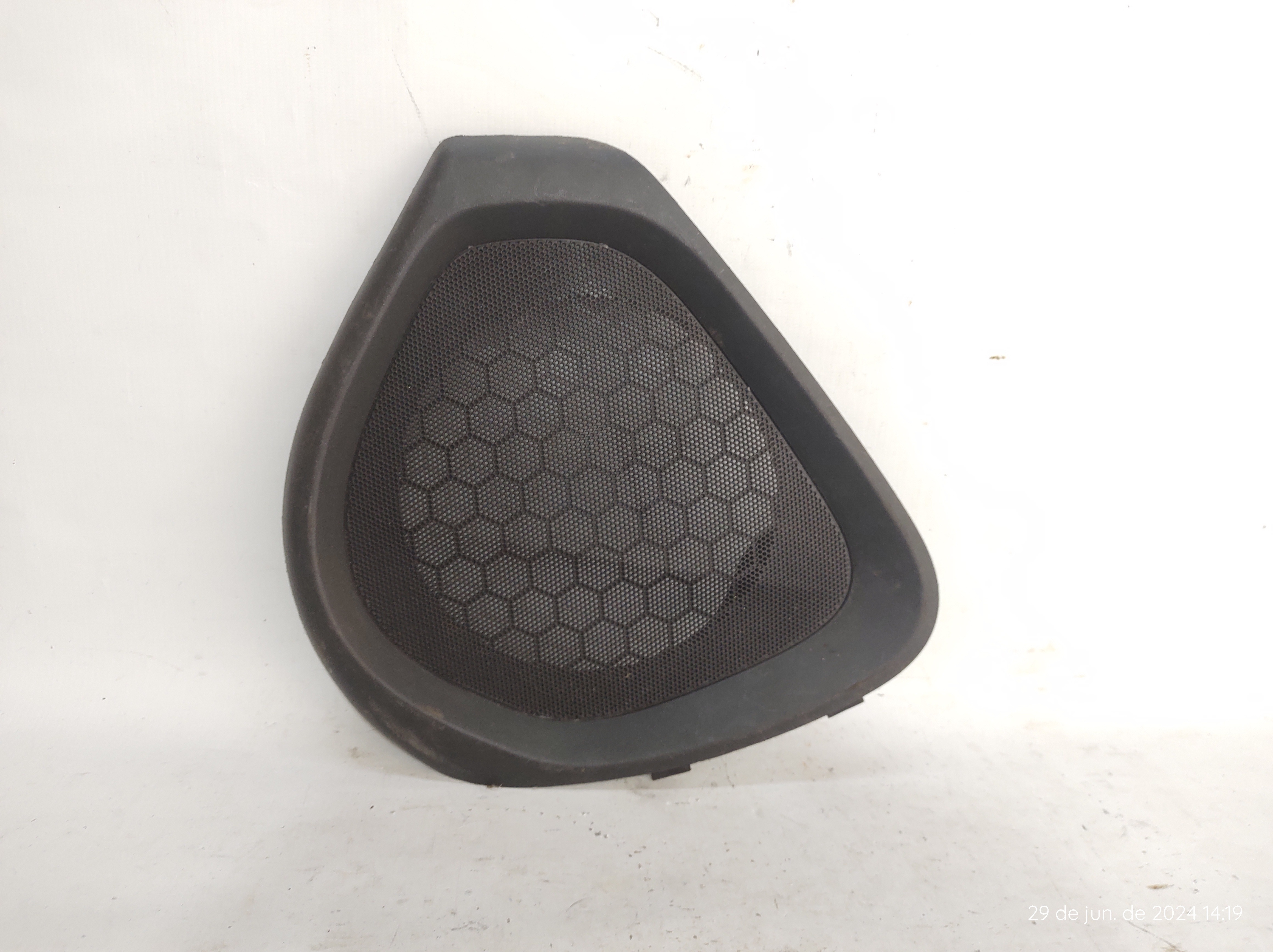 Tela auto-falante traseira direita onix 13/16 94753345 6