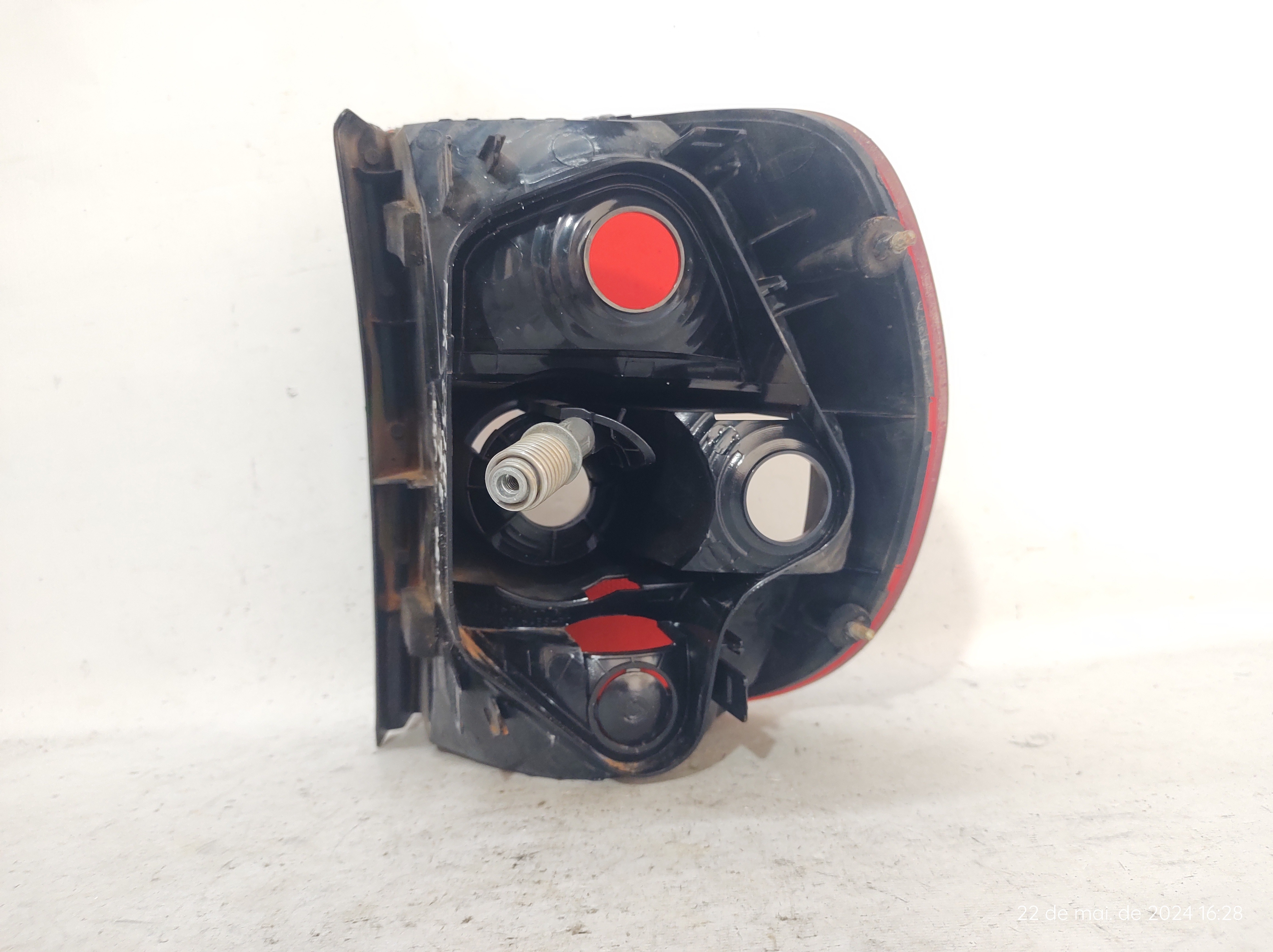 Lanterna Traseira Esquerda Fox 03 A 10 5z0945095 Original  Esquerdo Vermelho 7