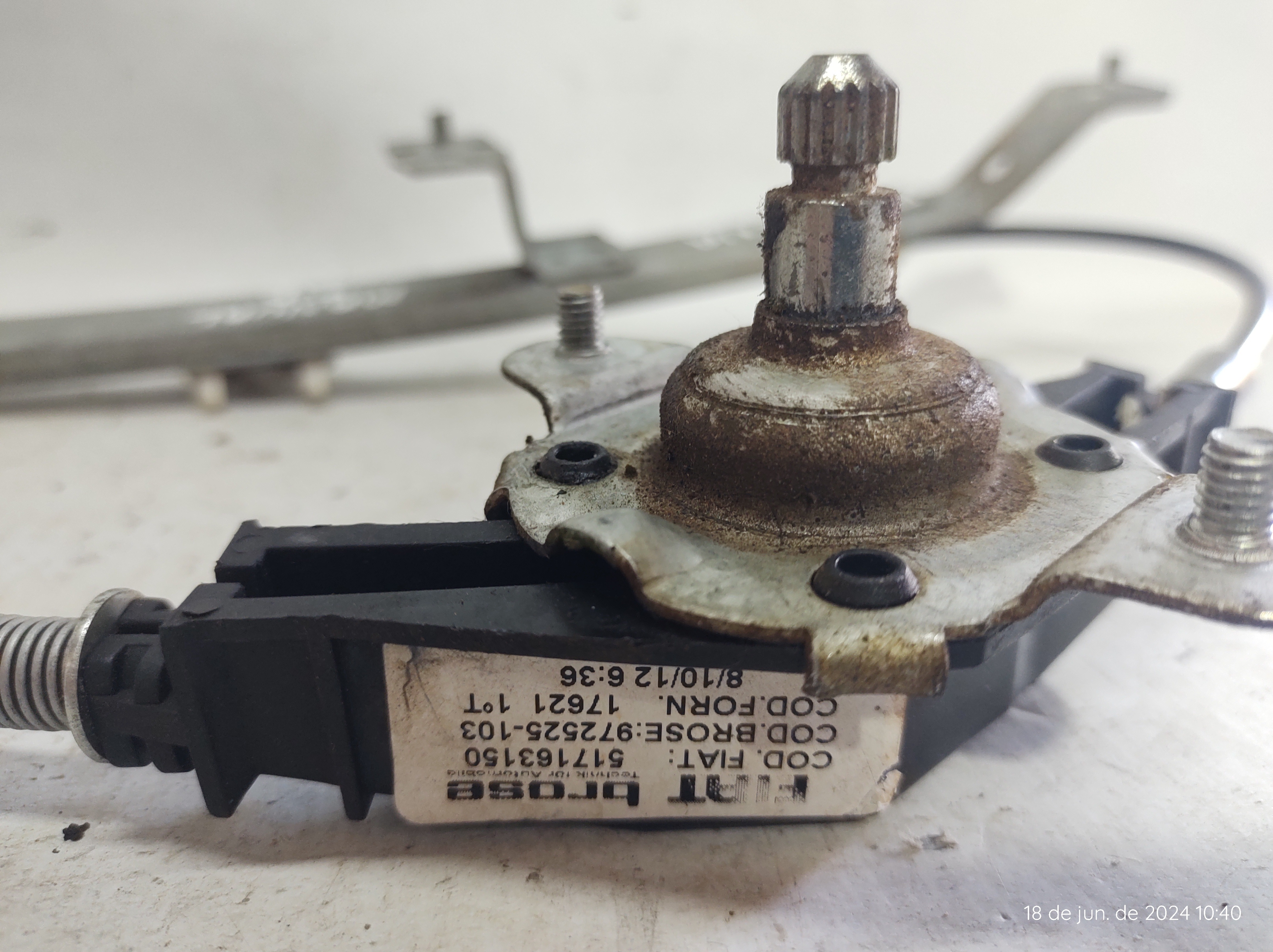 Maquina Vidro Manual Traseiro Direito Palio Siena 4 A 12 6