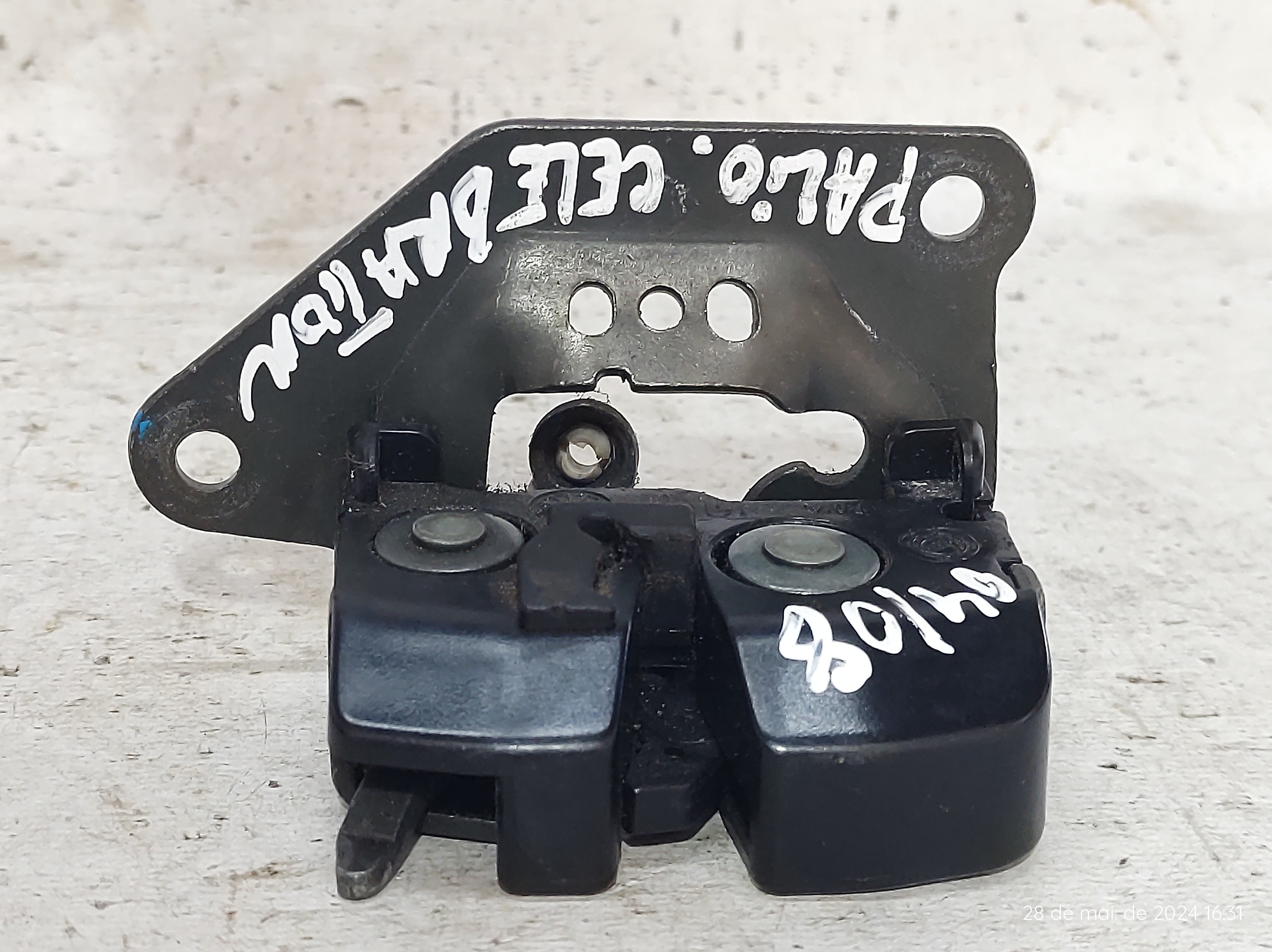 Fechadura Tampa Traseira Palio 04 A 08 5