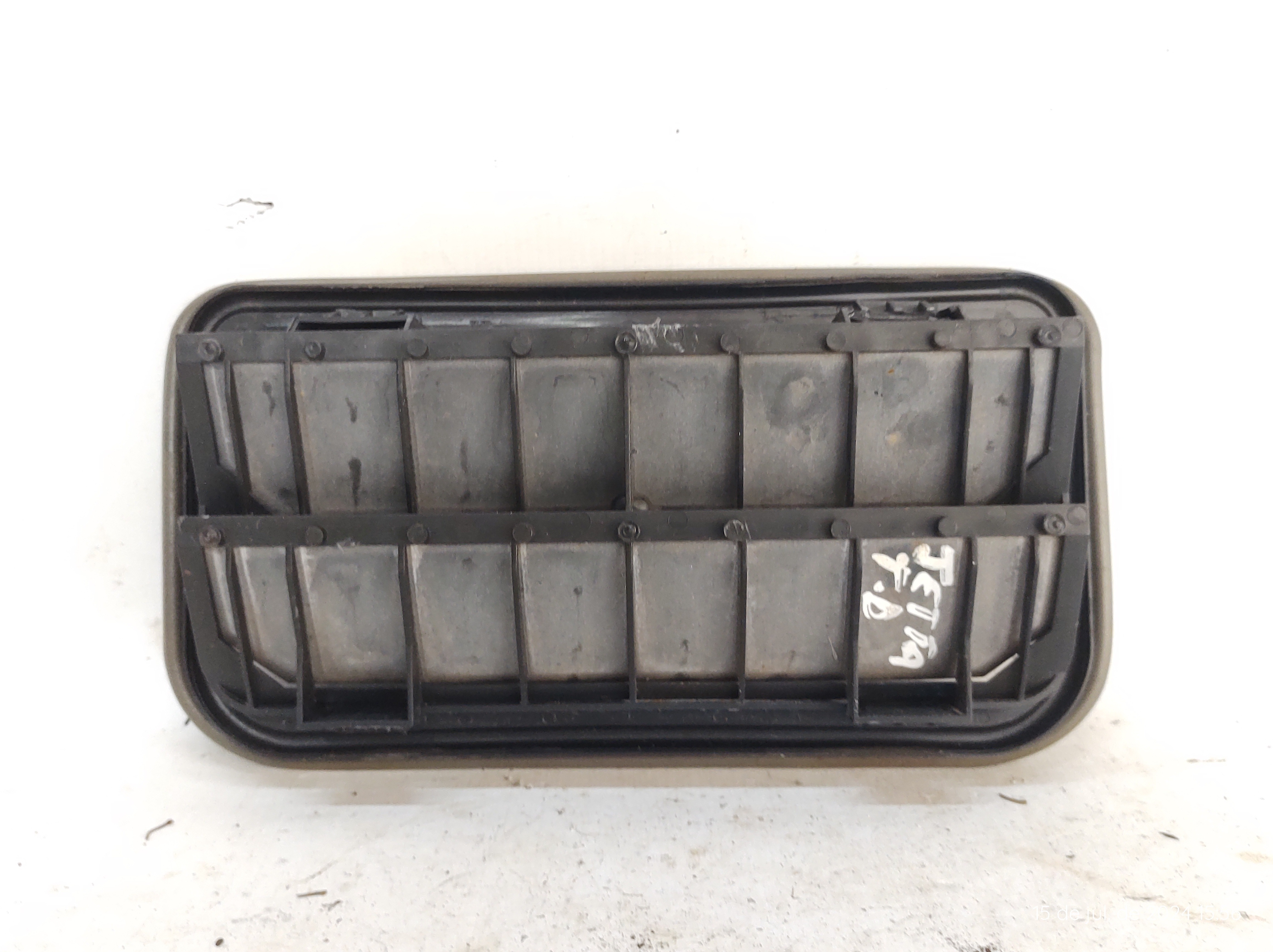 Difusor Ar Carroceria Traseira Direita Jetta 11 A 15 7