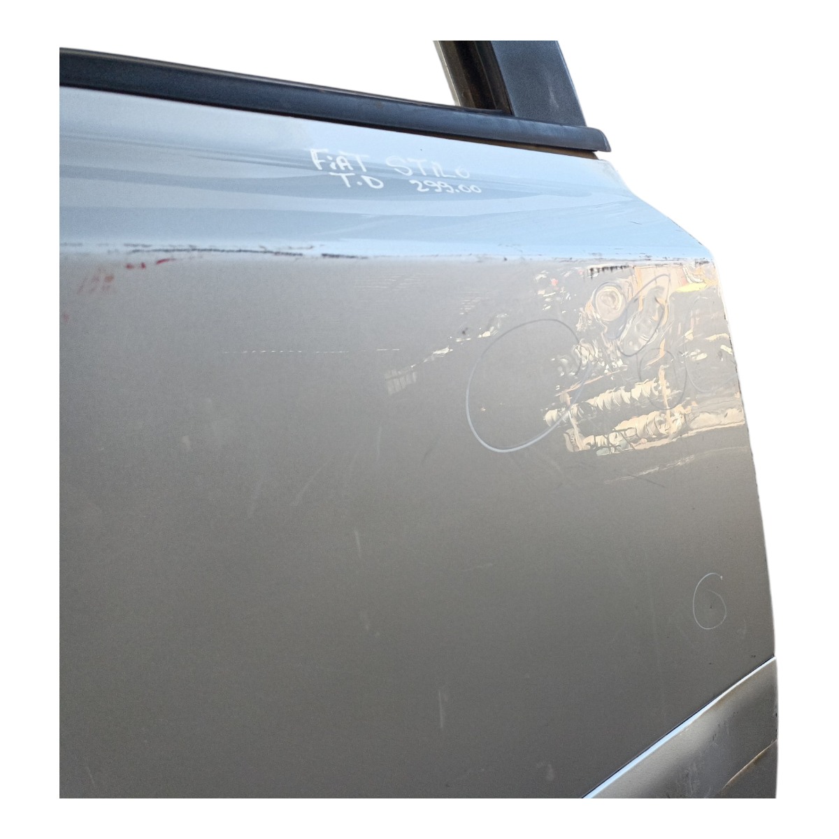 Porta Traseira Direita Fiat Stilo Com Pequenos Detalhes  Traseira Direito Prata 5
