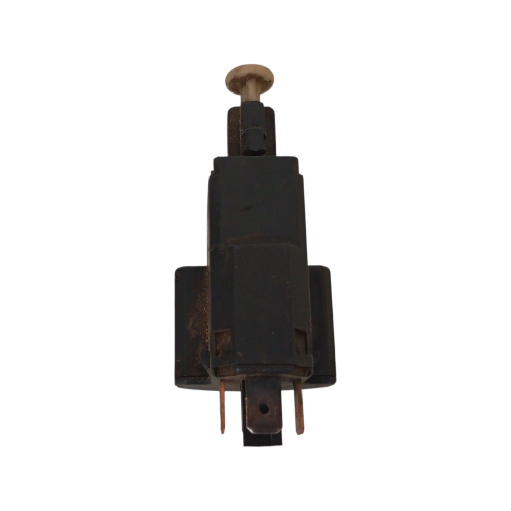 Interruptor Luz Freio Cobalt Astra Vectra Zafira 09132299