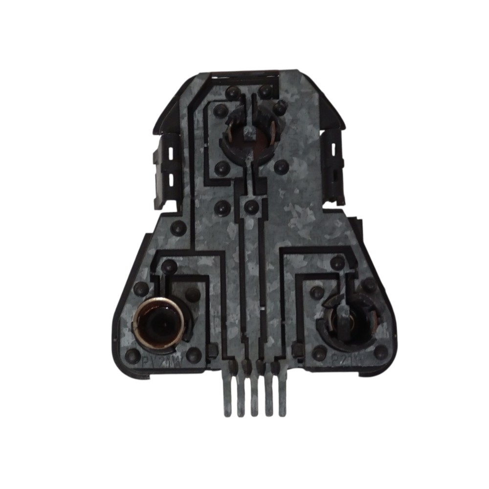 Soquete Circuito Lanterna Esquerda Parati G3 2000 A 2005