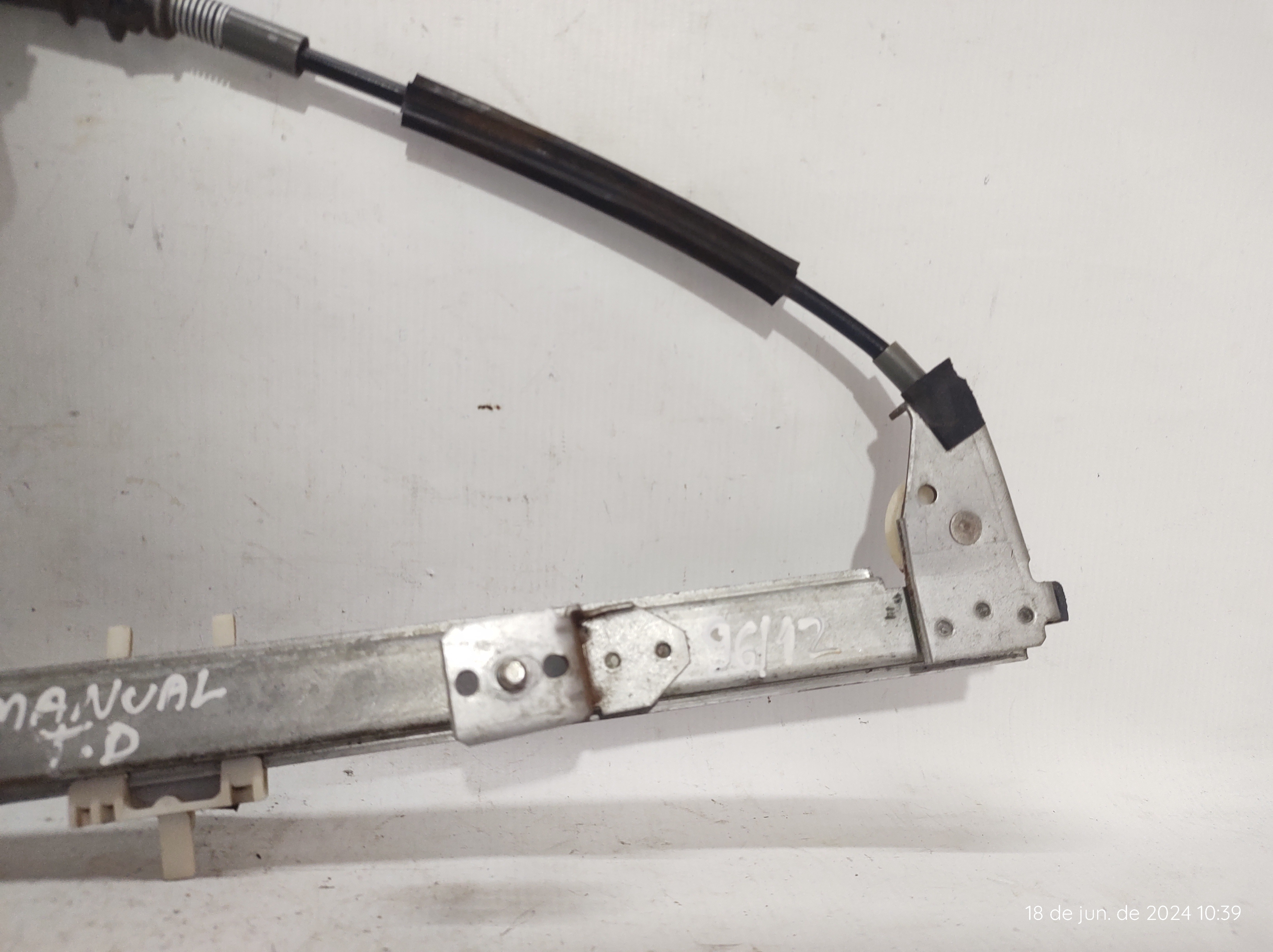 Maquina Vidro Manual Traseiro Direito Palio Siena 4 A 12 8