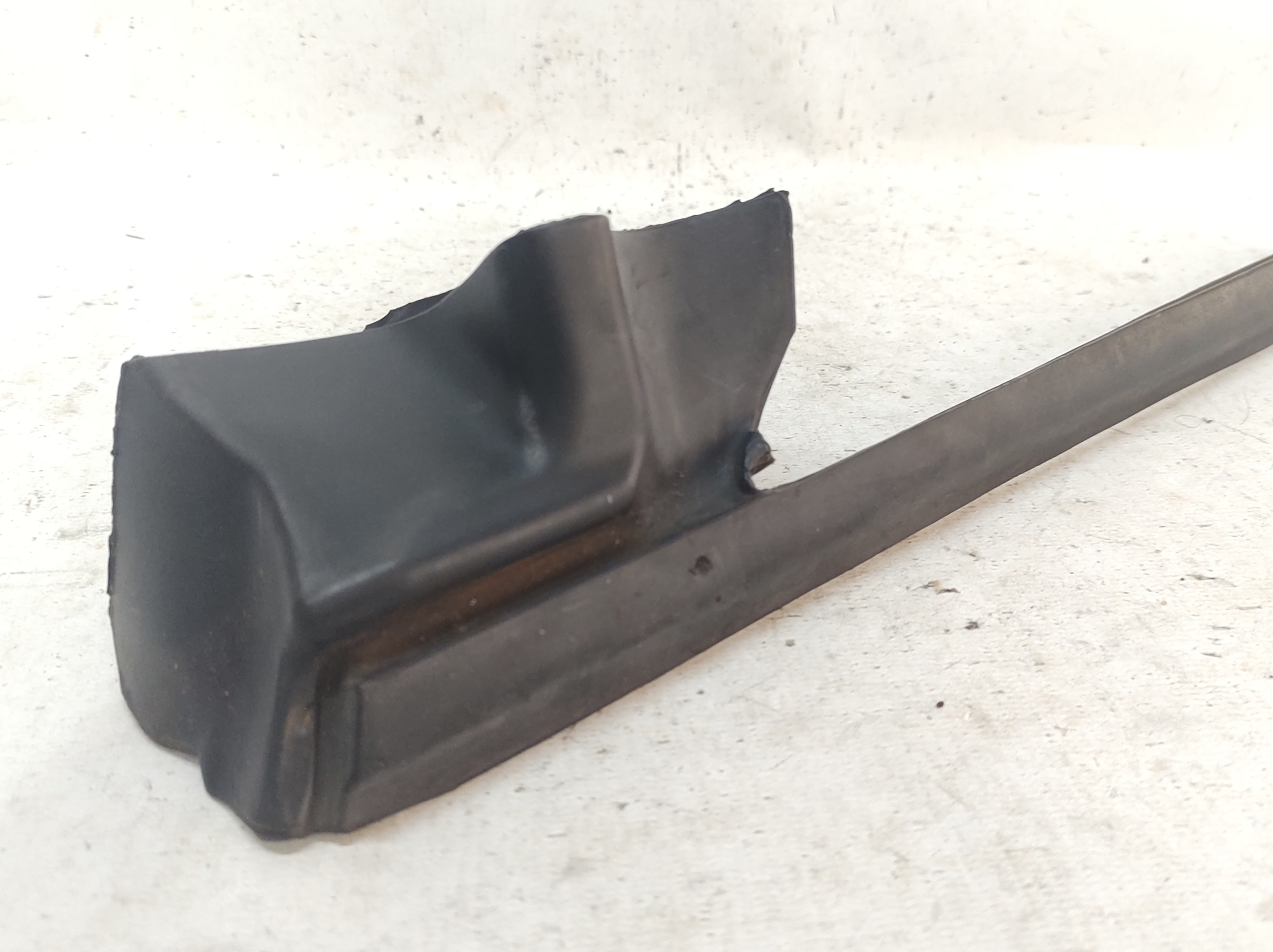 Moldura Esquerda Grade Churrasqueira Idea 4 A 10 51759531 Preto Borracha 3