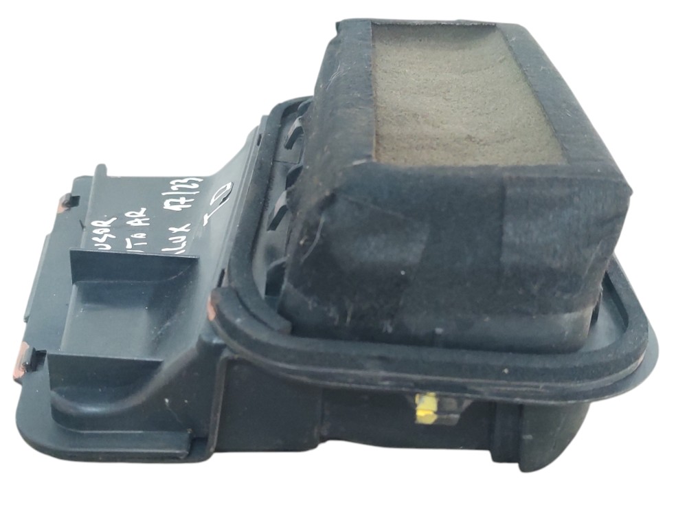 Difusor Ar Traseiro Direito Hilux 2017 A 2023 629970k051 2