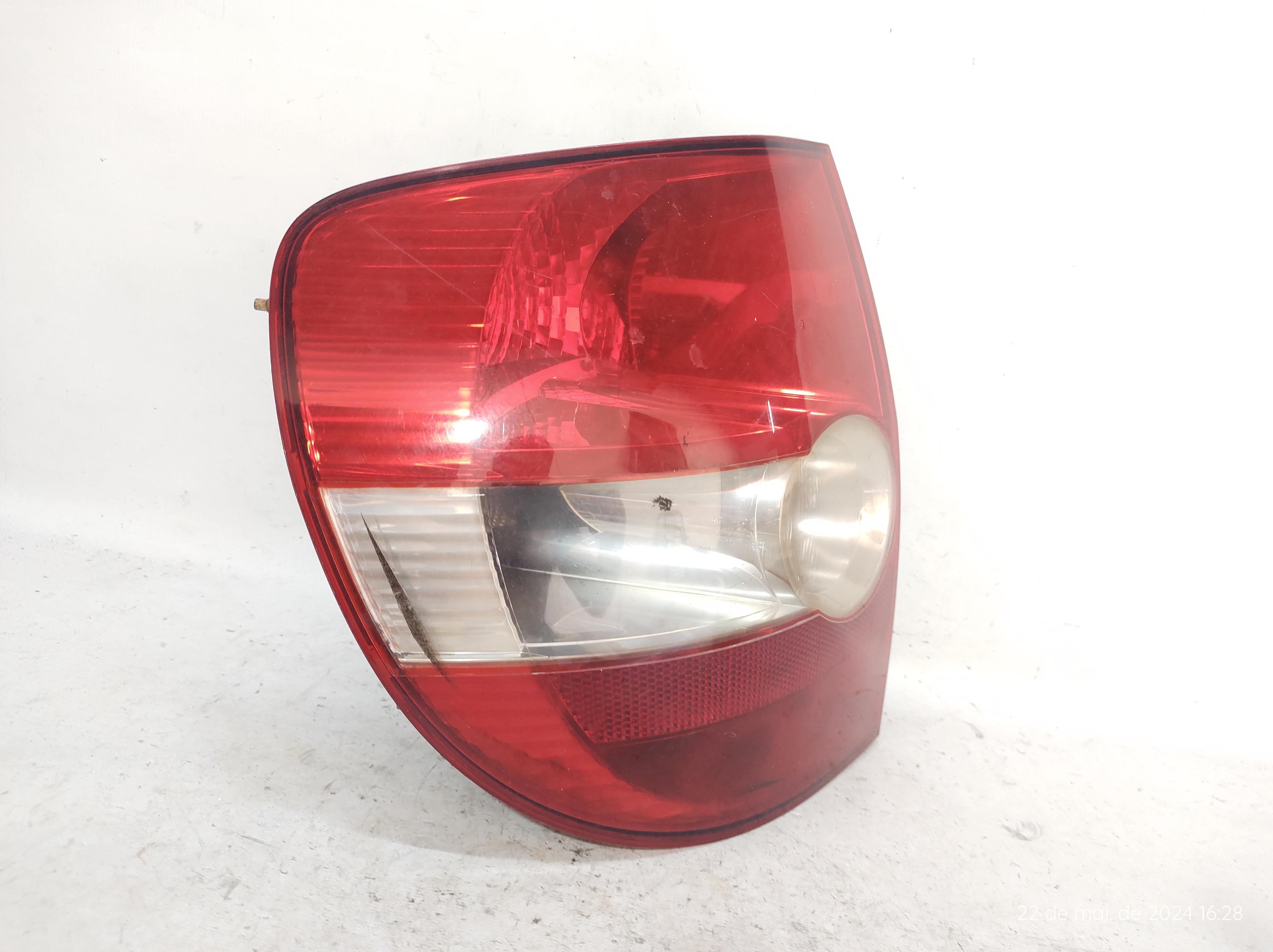 Lanterna Traseira Esquerda Fox 03 A 10 5z0945095 Original  Esquerdo Vermelho 3