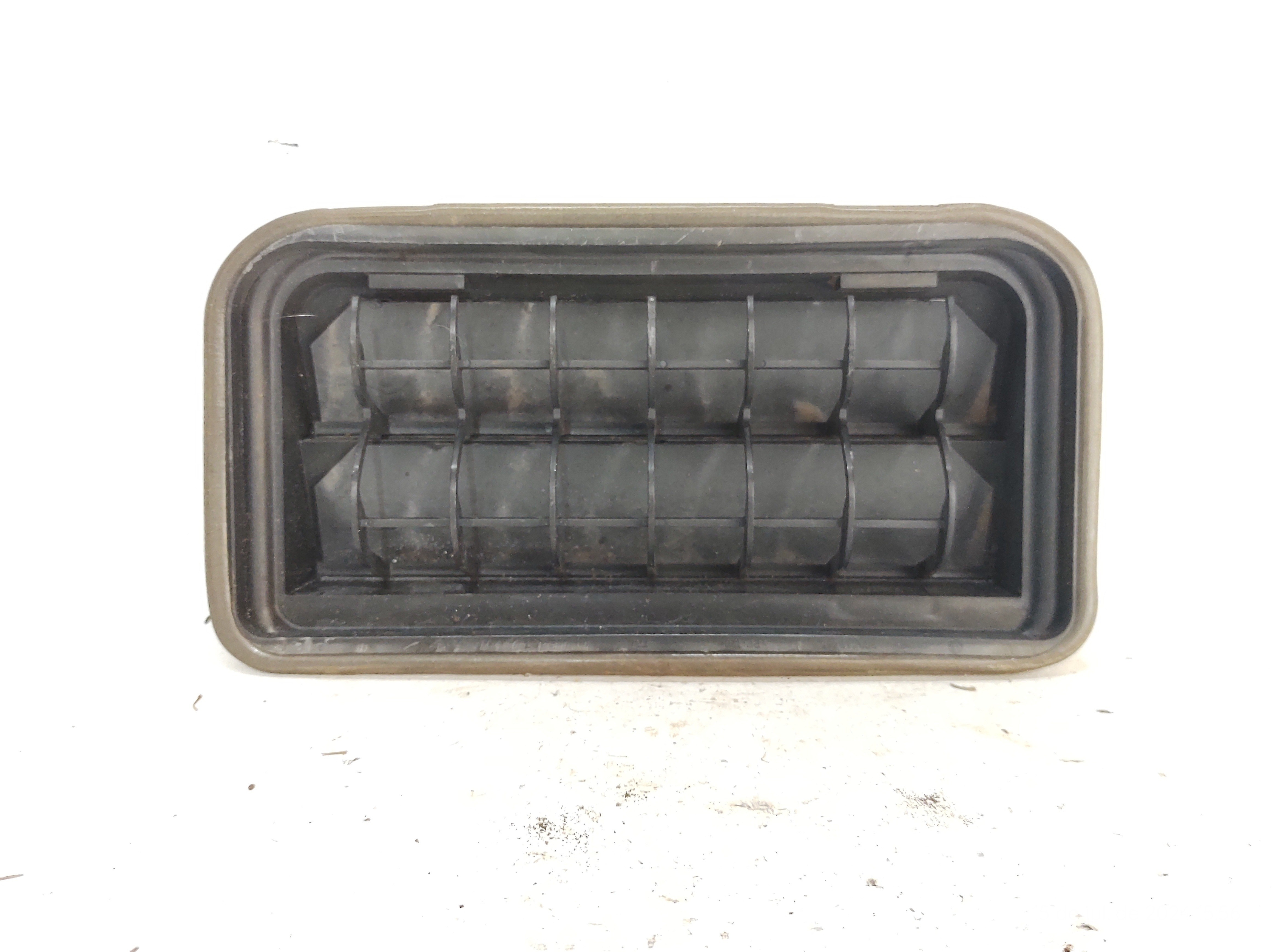 Difusor Ar Carroceria Traseira Direita Jetta 11 A 15 5