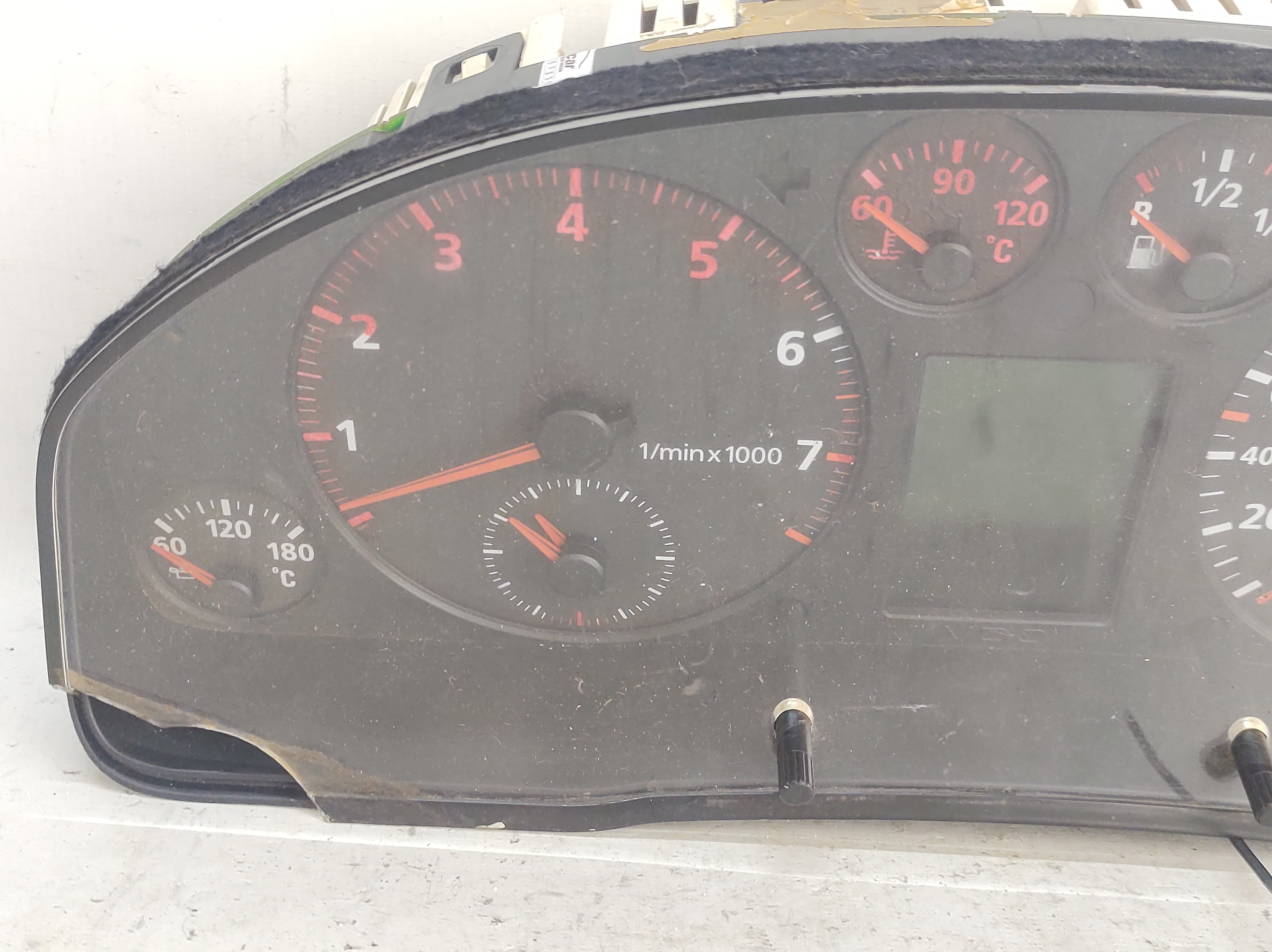Painel Velocímetro Audi A4 95 A  97 88311225 Retirada Peças  Preto 2