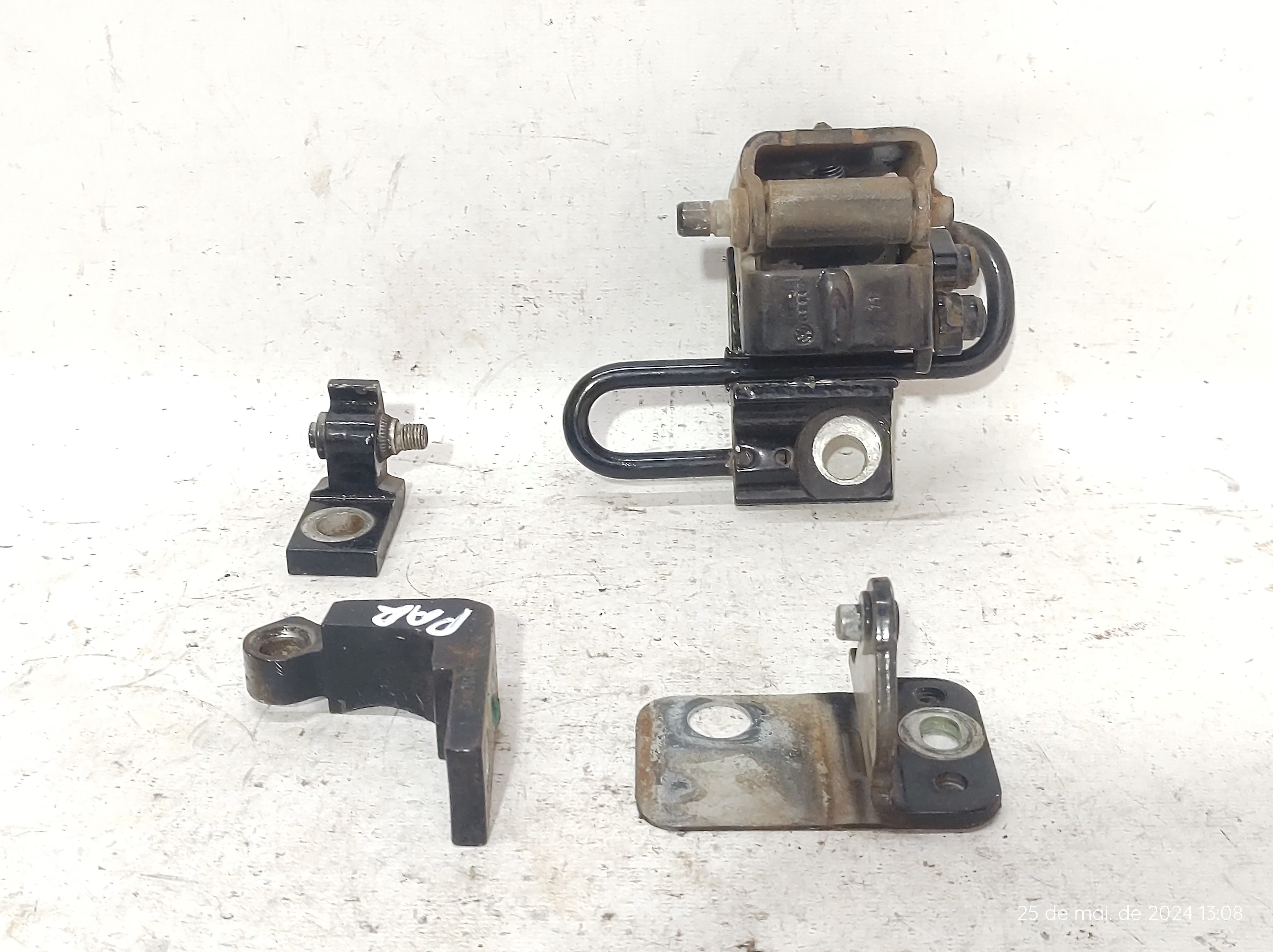 Dobradiça Traseira Esquerda Golf 99 A 13 1j4833412 6