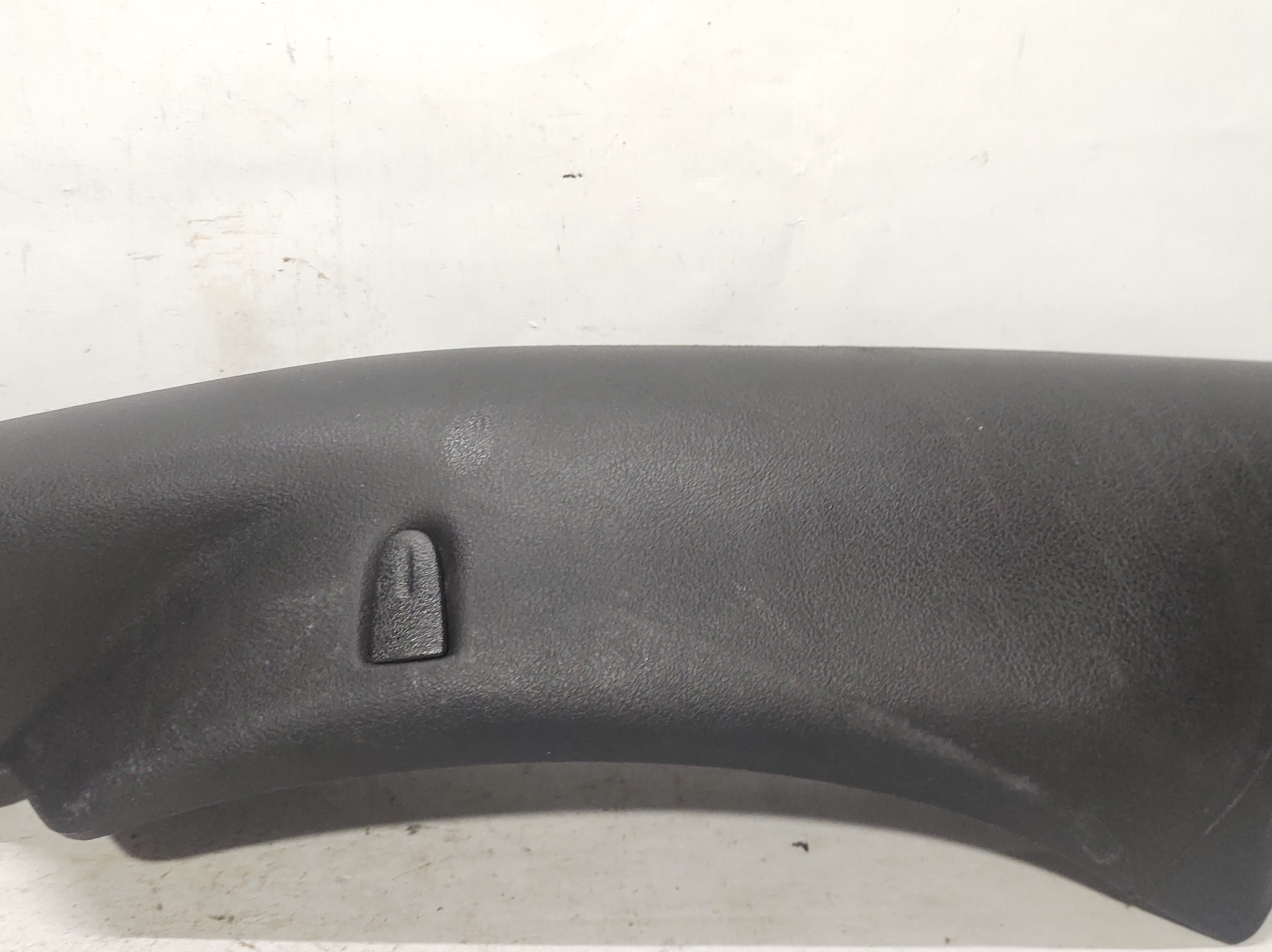 Moldura Inf Caixa Roda Tras Esquerda Golf 99 A 6 1j4867765 3