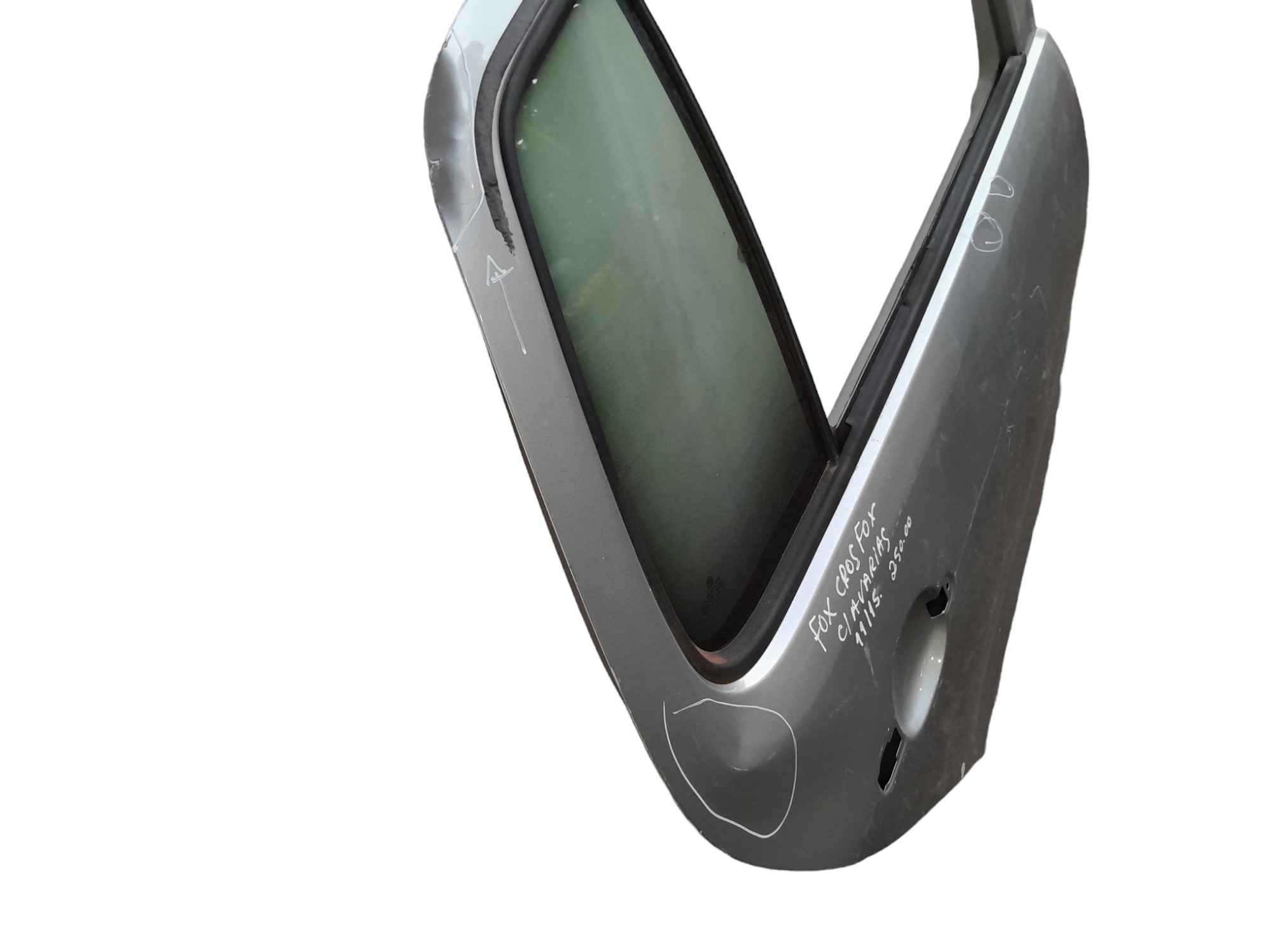 Porta Traseira Direita Crossfox Fox 2011/2015 Com Avaria Traseira Direito Prata 3