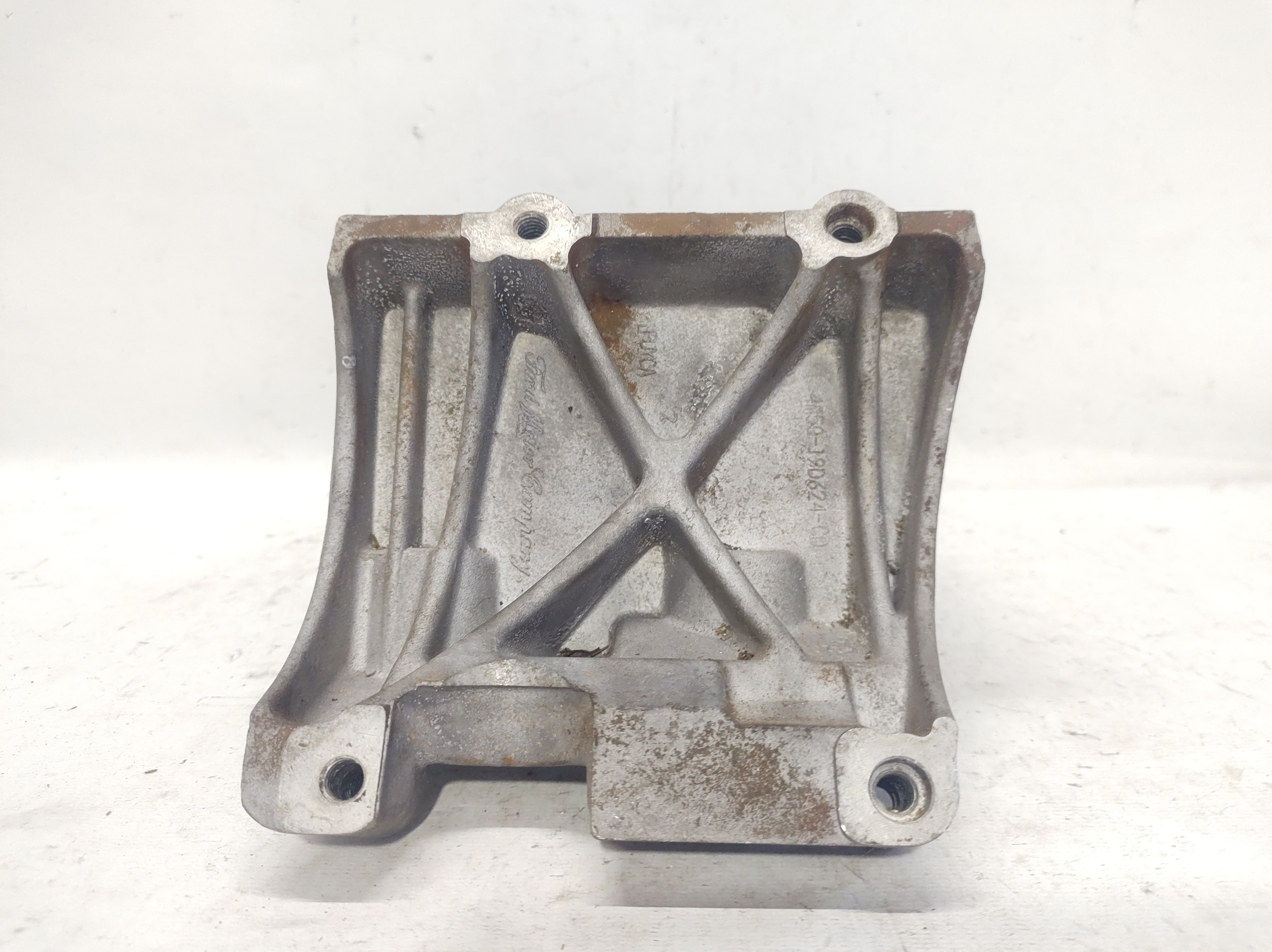Suporte Compressor Focus 1.6 16v 09a 13 4m5019d624cd 3