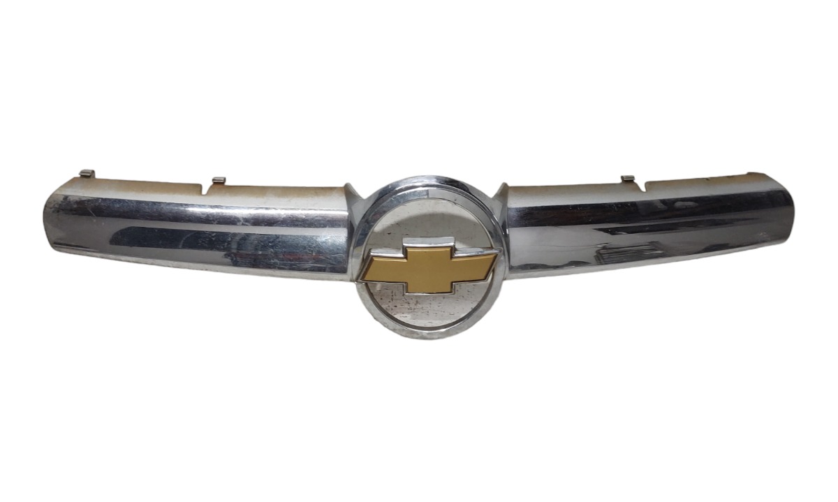 Grade Dianteira Emblema Celta Prisma 06 A 12 94711564 Crromada Cromada 1