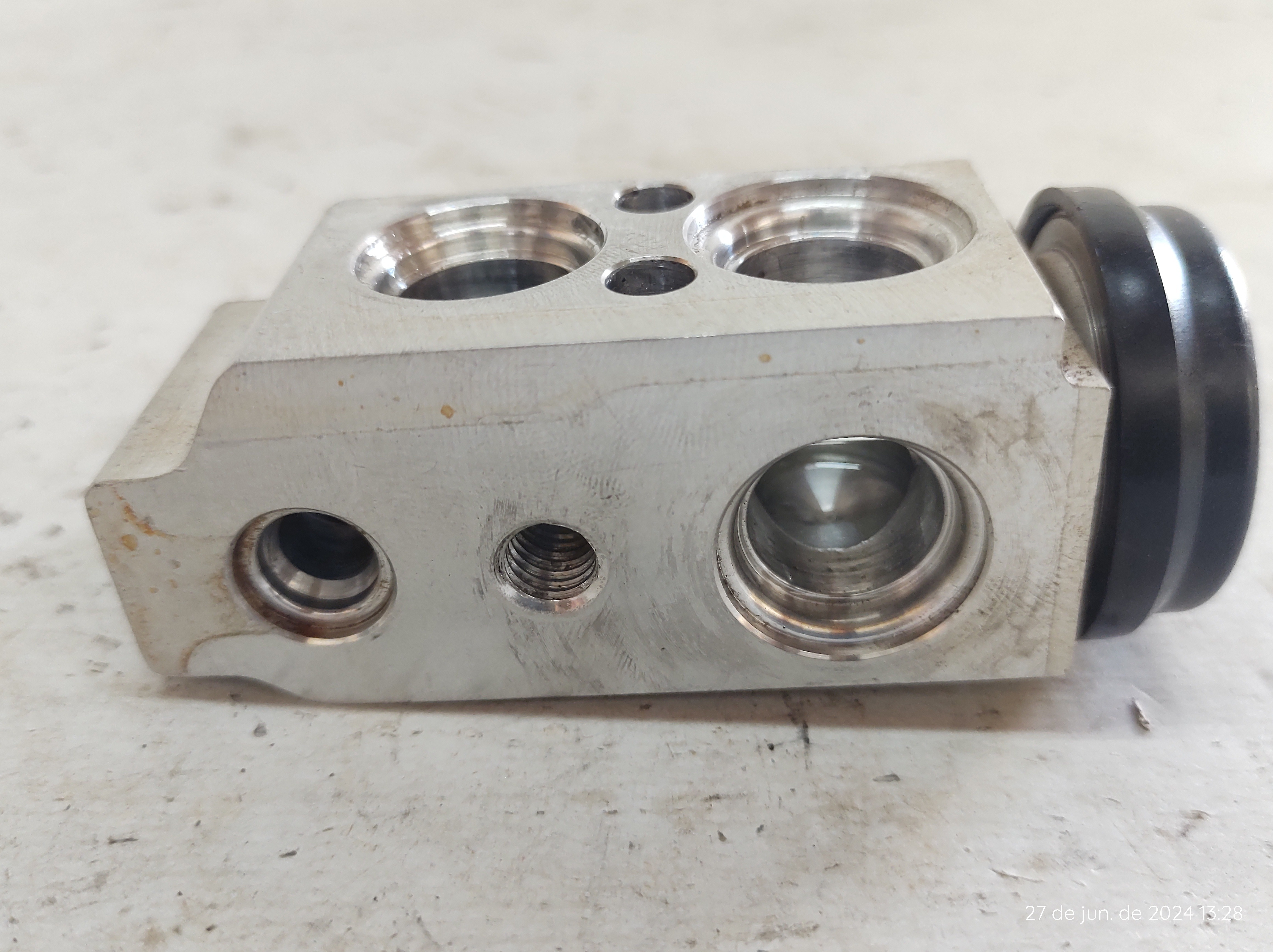 Válvula Block Ar Condicionado Jac J3 11 A 15 5