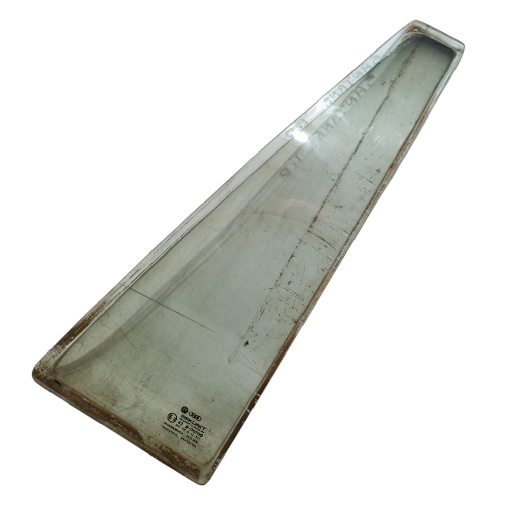 Vidro Vigia Traseiro Direito Volkswagen Santana 1