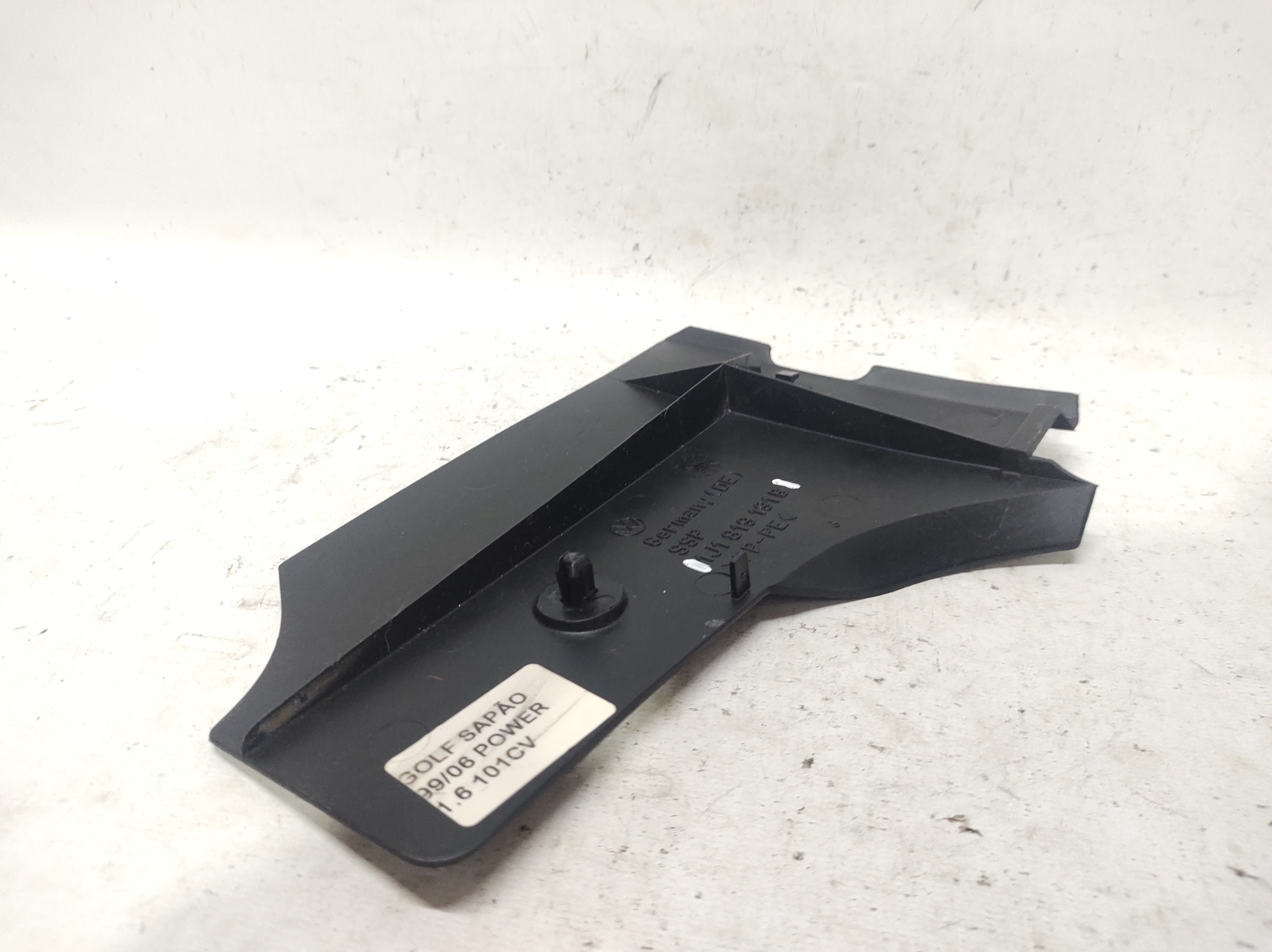 Moldura Lateral Esquerda Painel Golf 99 A 06 1j1819191 7