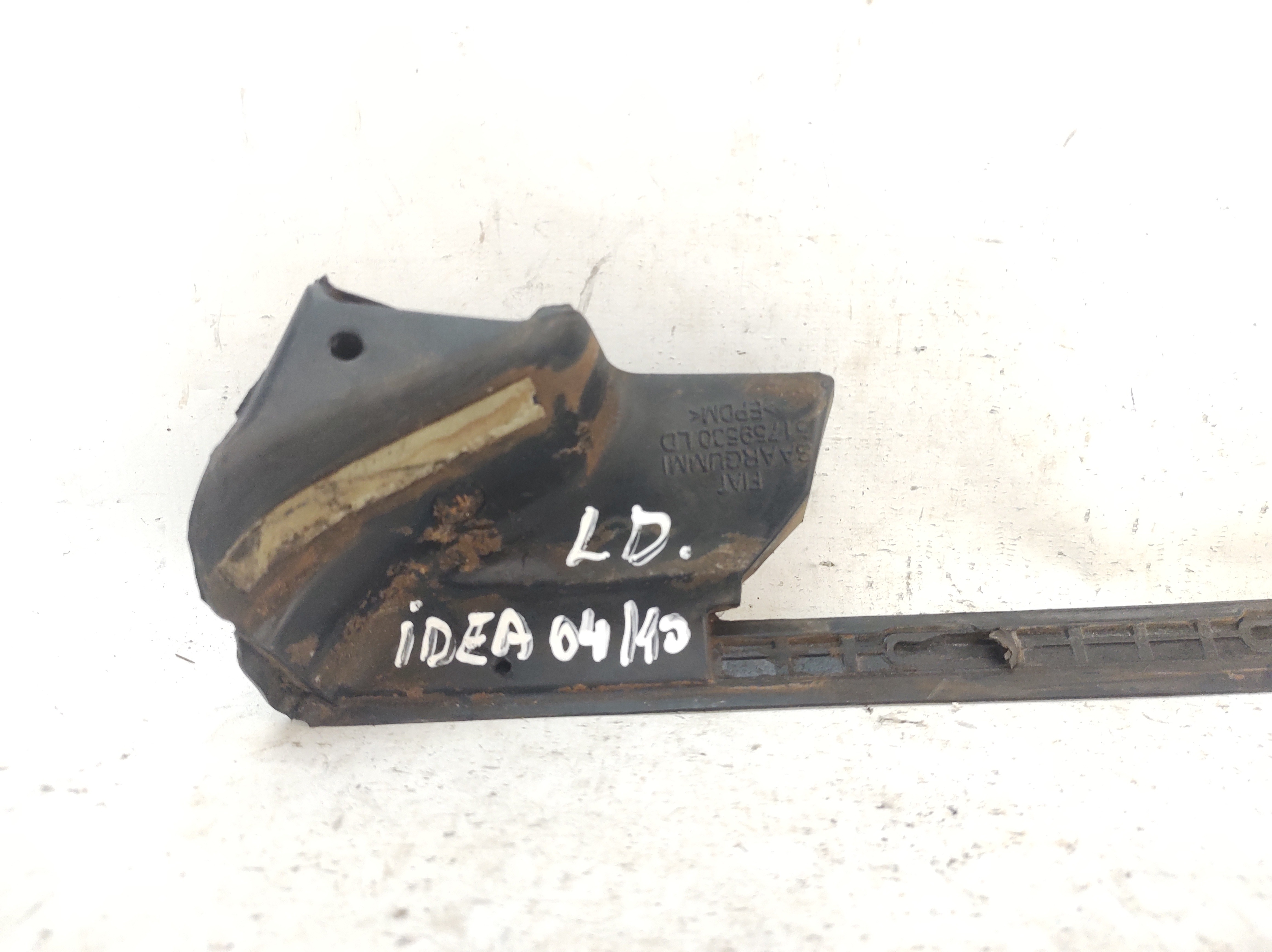 Moldura Direita Grade Churrasqueira Idea 4 A 10 51759530 Preto Borracha 4