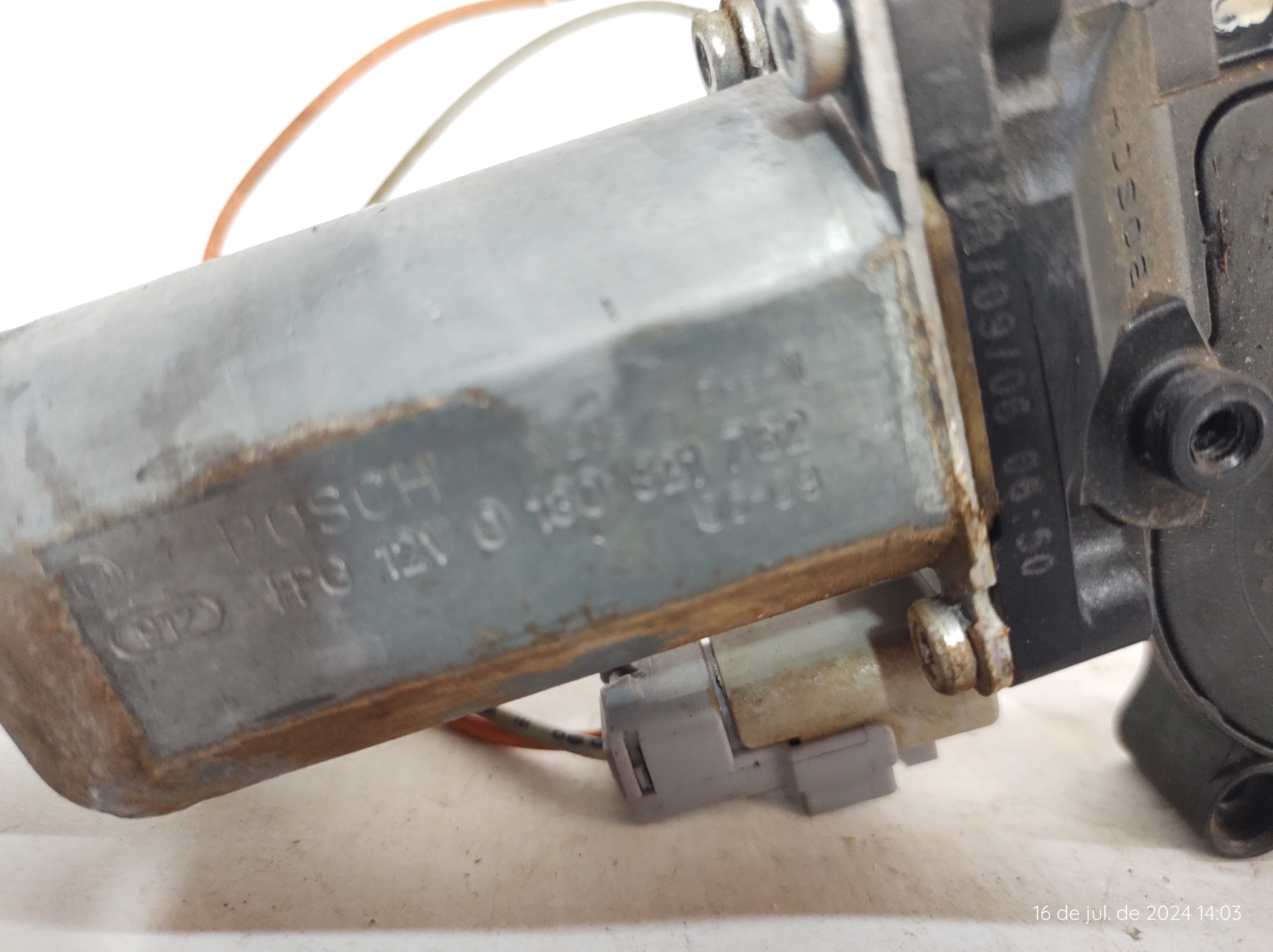 Motor Vidro Elétrico Diant Direito Peugeot 206  0130821762 4