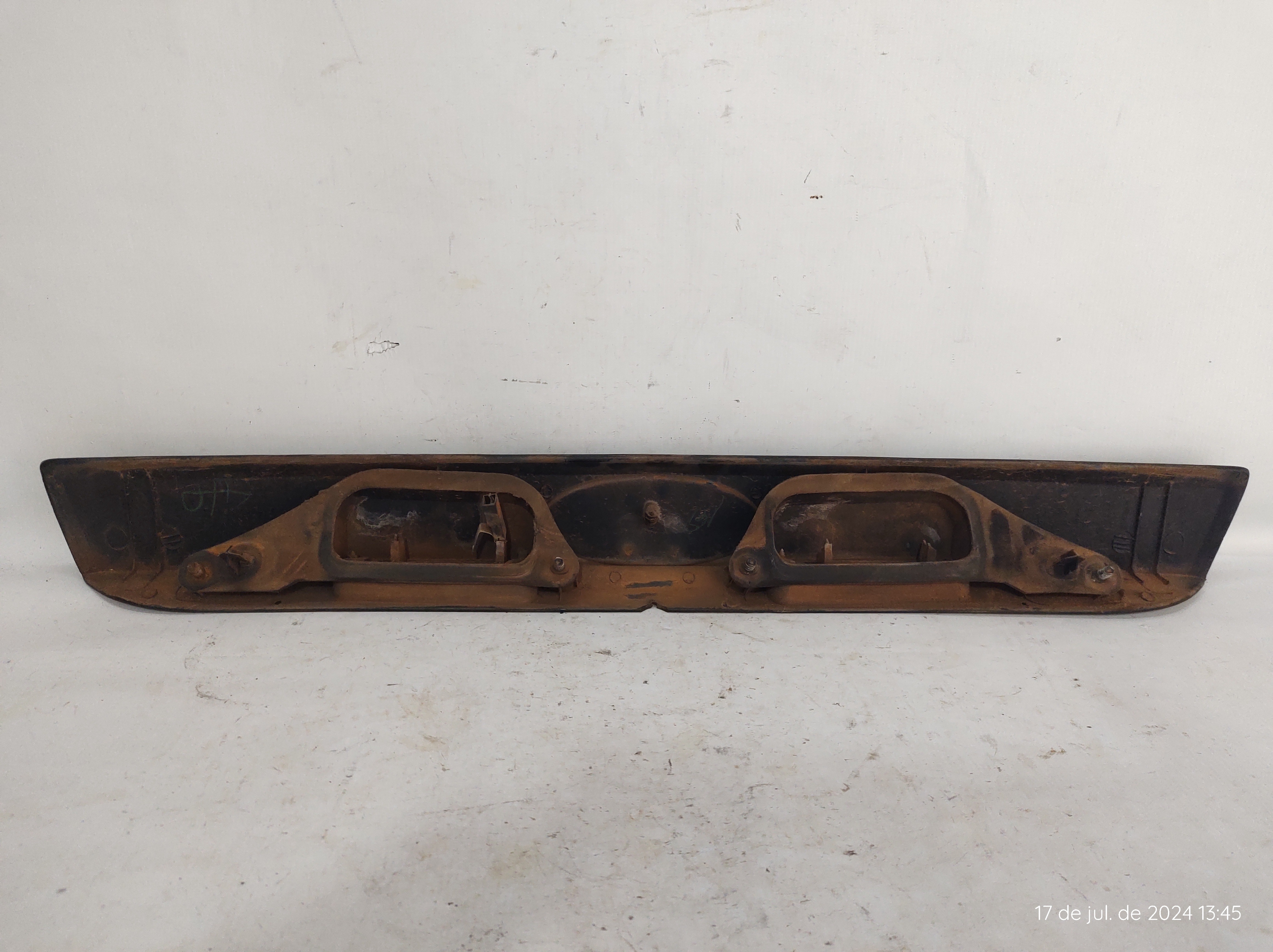 Friso Luz Placa Tampa Traseira Ford Ka 8 A 13 6s65a43404a 5