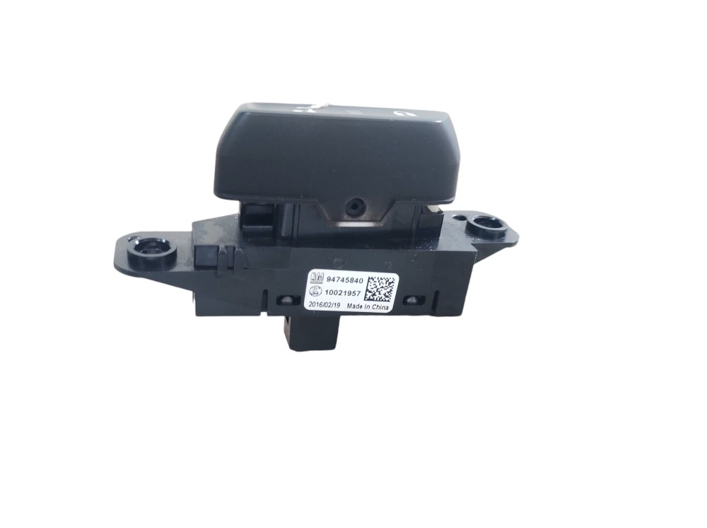 Botão Interruptor Porta Trava Destrava Gm Cobalt 2017 A 2020 5