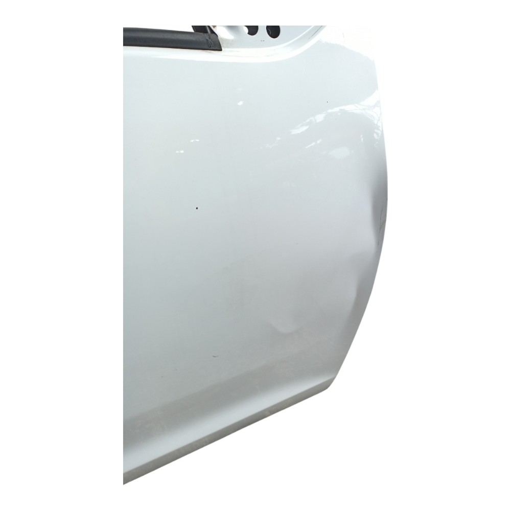Porta Dianteira Direita Sandero 2015 A 2019 Com Avaria  Dianteira Direito Branco 3