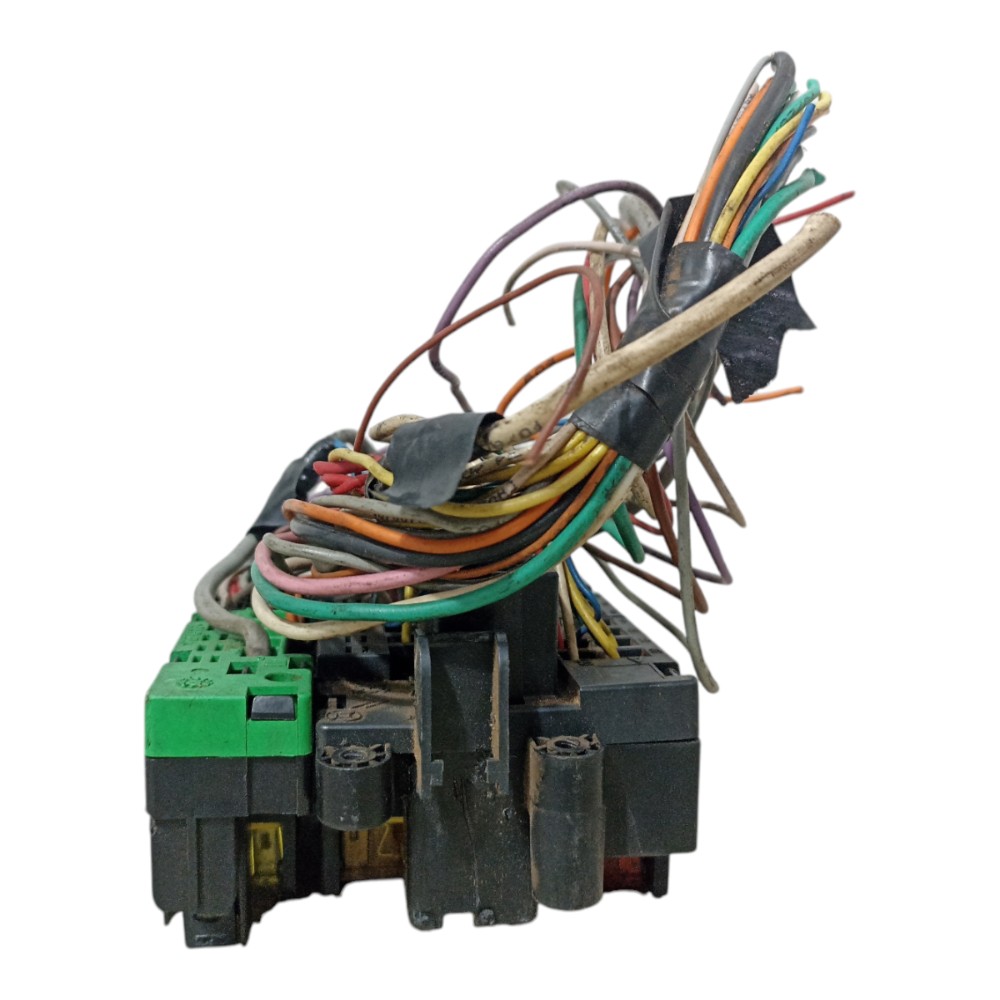 Caixa Fusível Peugeot 206 1.0 16v 2001 6