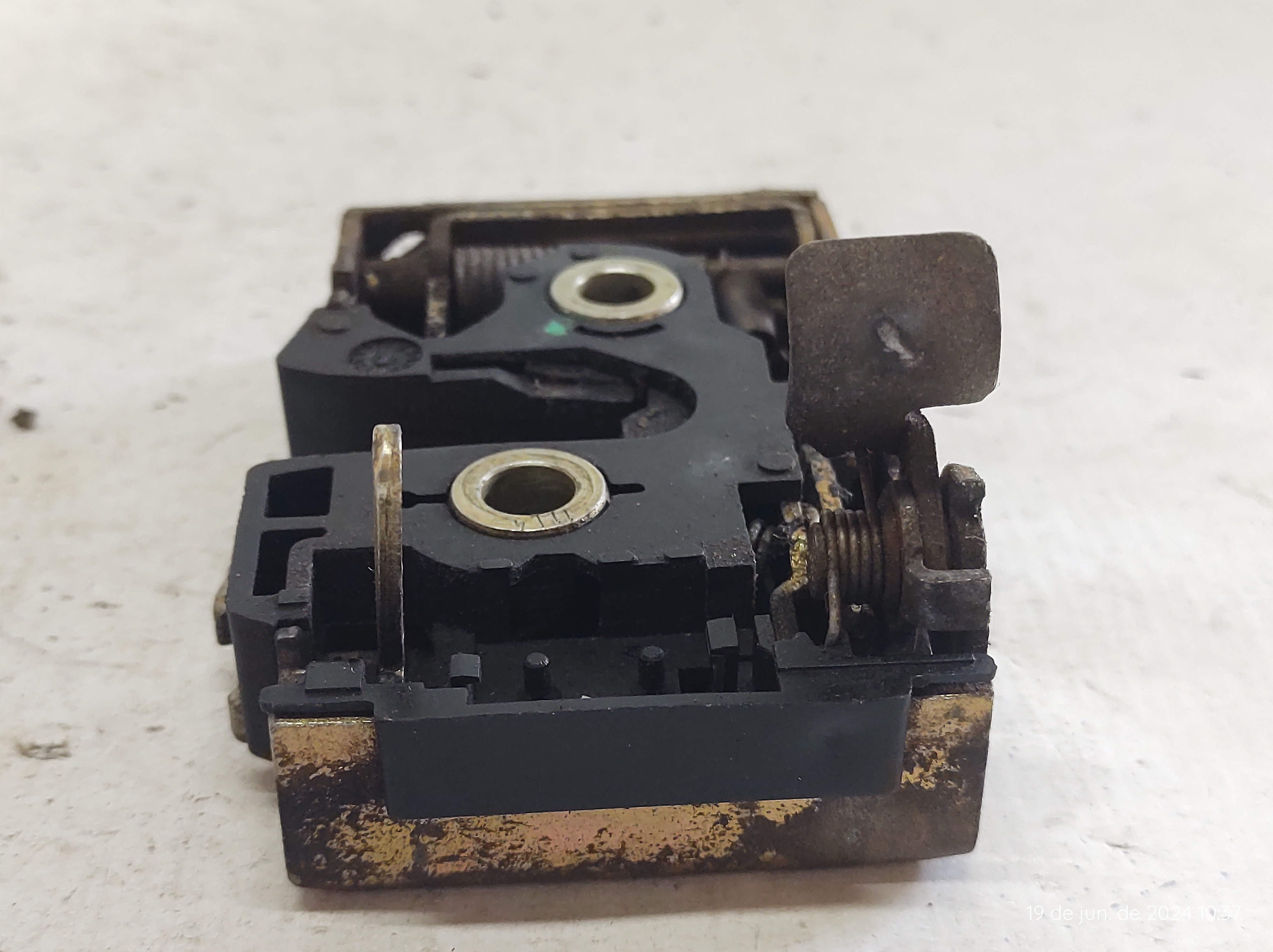 Fechadura Traseira Direita Passat Alemão 94 A 97 357839016d 10