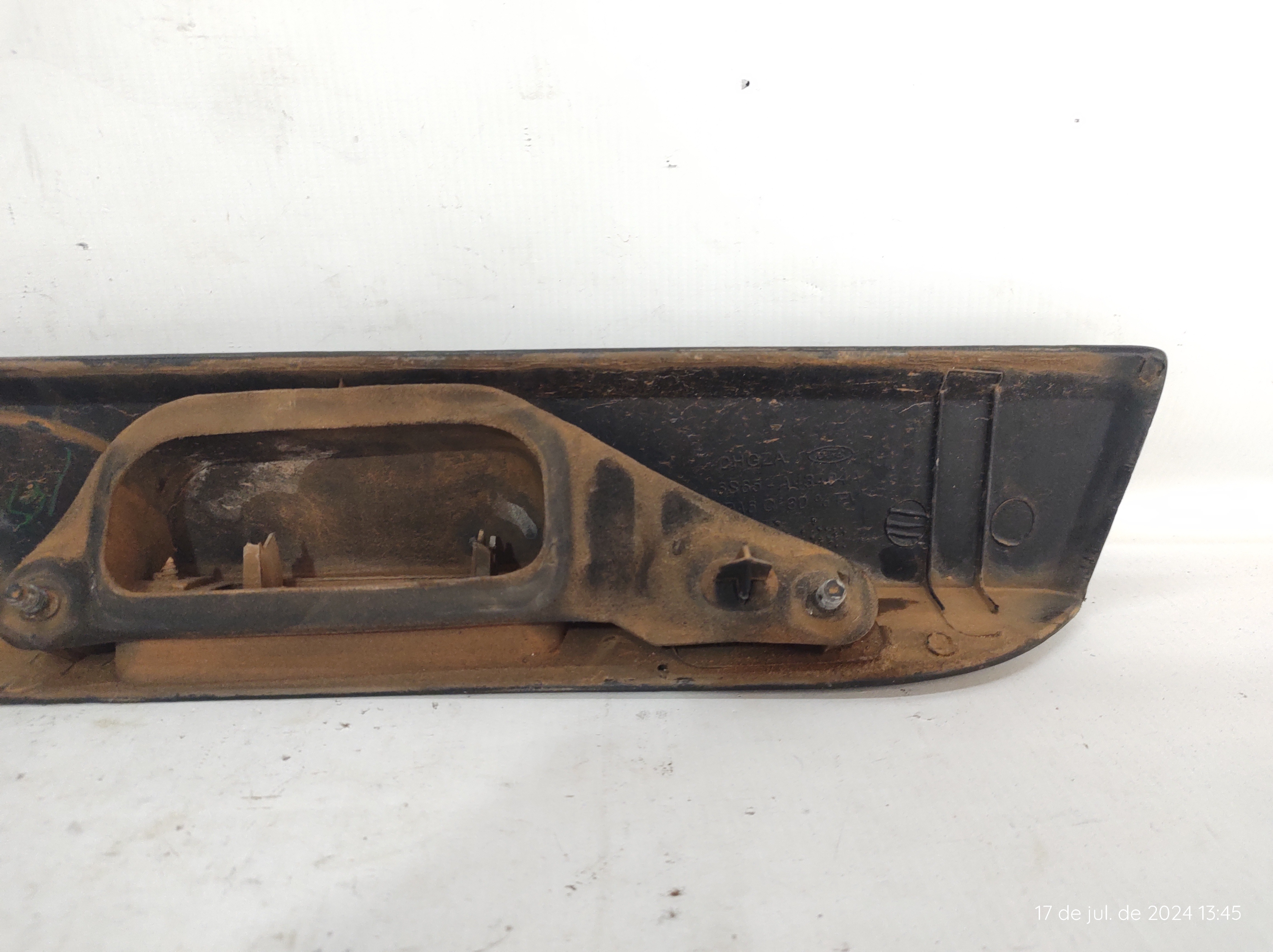 Friso Luz Placa Tampa Traseira Ford Ka 8 A 13 6s65a43404a 6