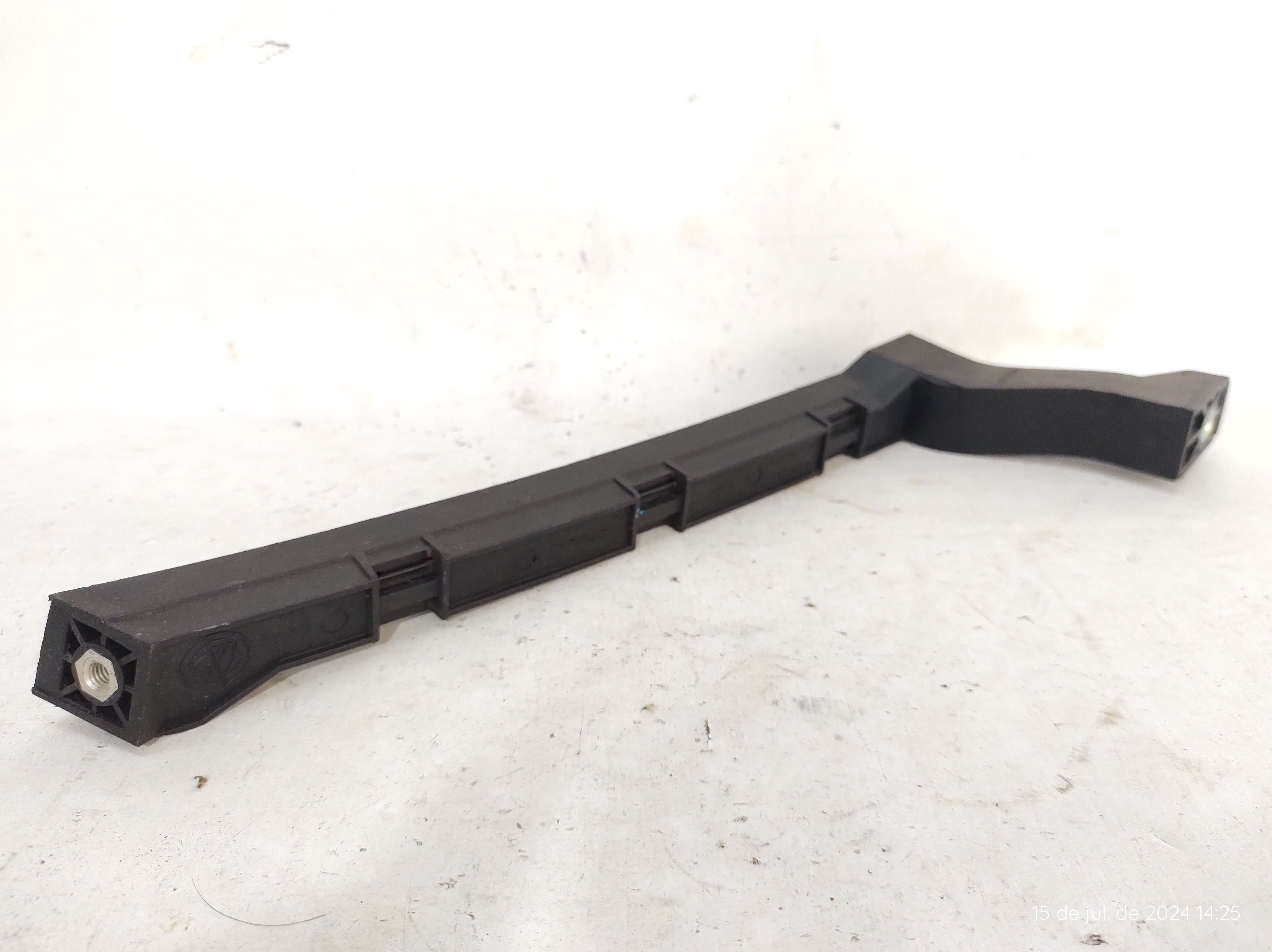 Guia Canaleta Vidro Traseiro Direito Linea 7 A 12 51797691 Preto 2