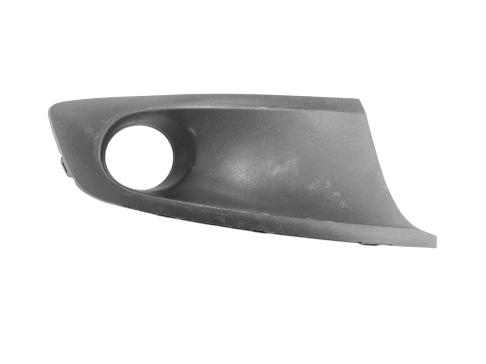 Moldura Direita Farol Milha Fox 2011 A 2015 Com Avaria Preto Direito 5